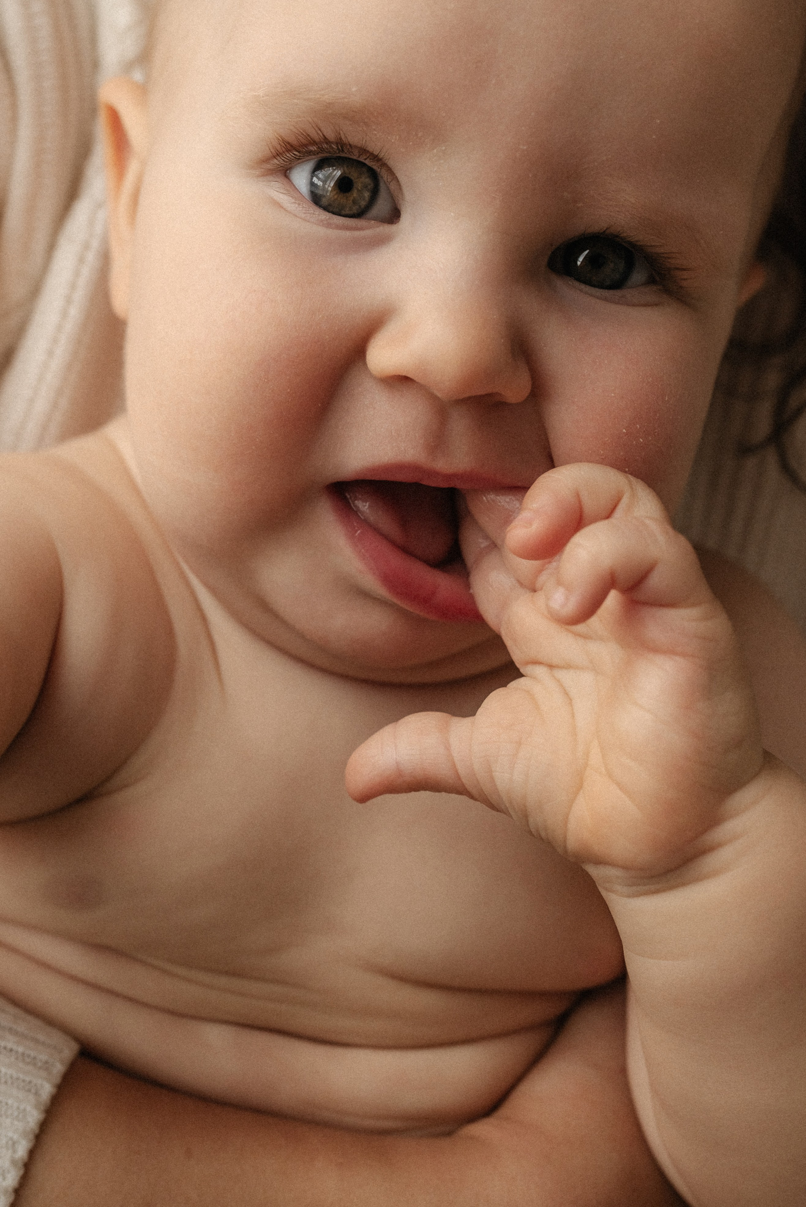 Семейная фотосессия дома с малышом. Семейный и портретный фотограф Нижний Новгород