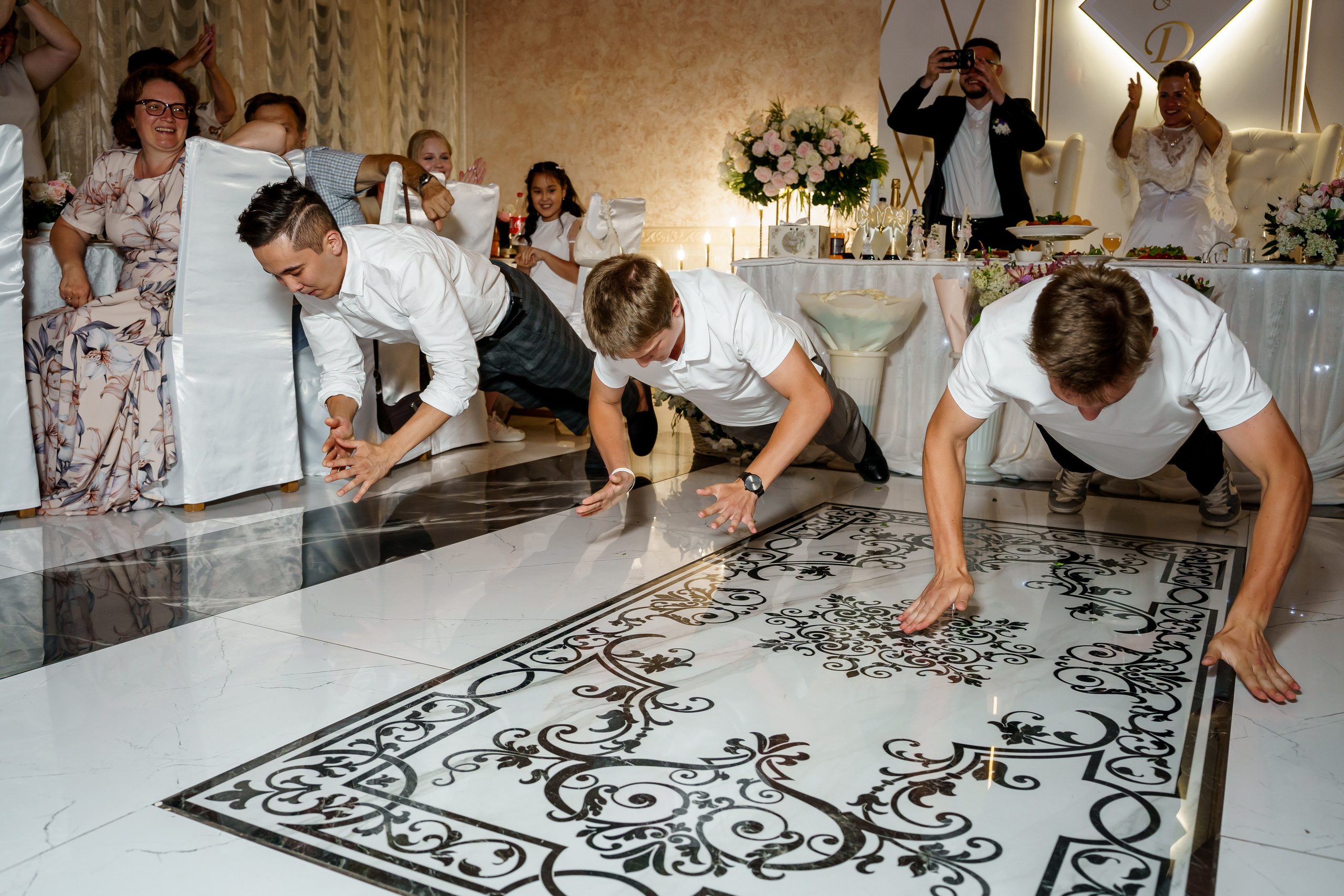 Алексей и Дарья. Регистрация, прогулка, банкет. Фотограф и видеограф в Москве и Московской области Мария Вишня