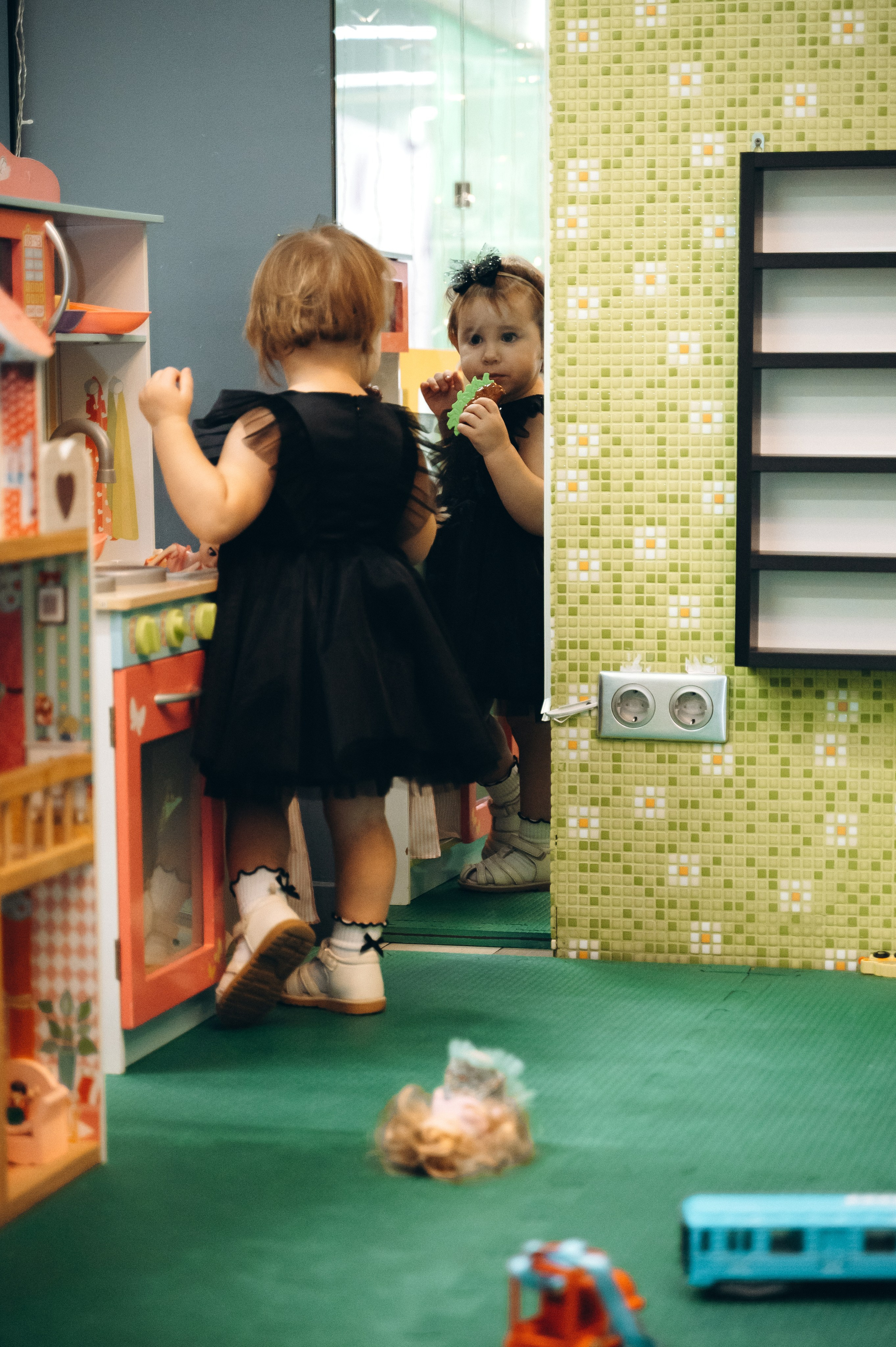 Анечке 2 года (MIA FAMILIA семейное кафе). Семейный фотограф в Минске Дарья Дреко