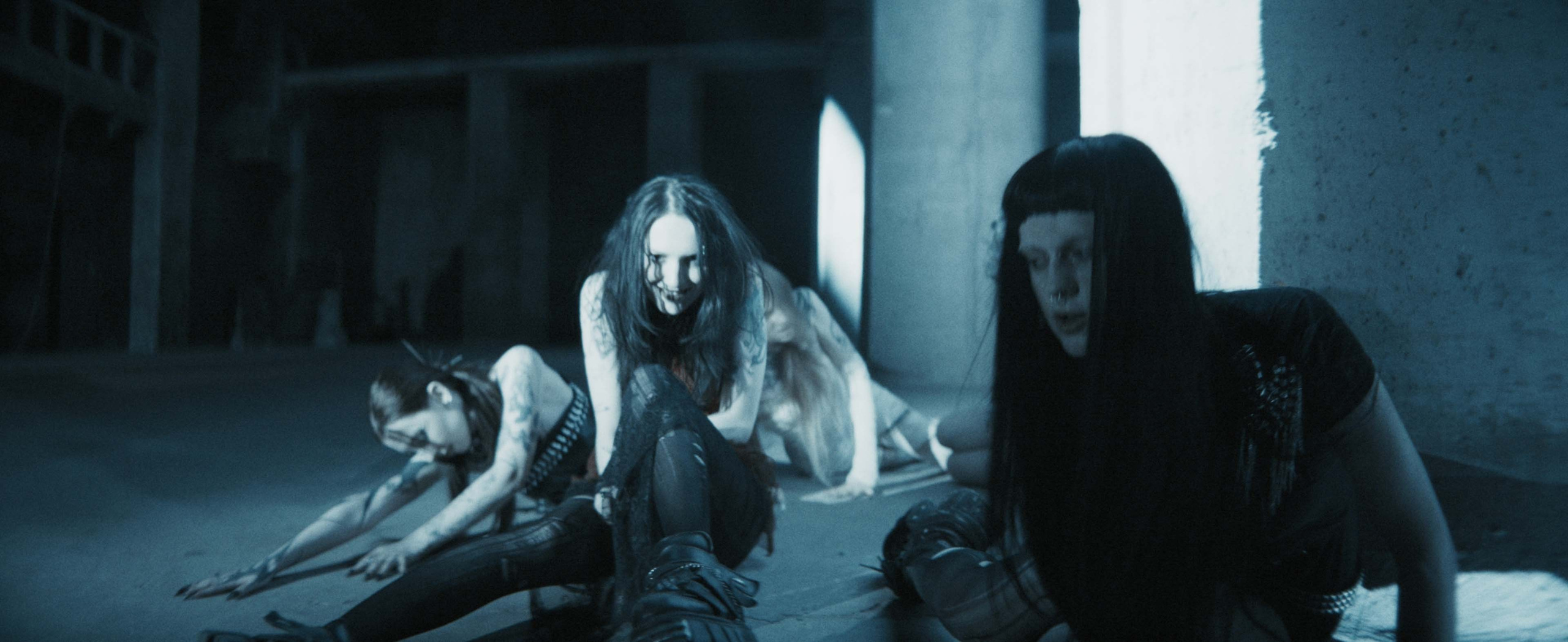 CRYSPEL — Anger Issues. Цветокоррекция видео