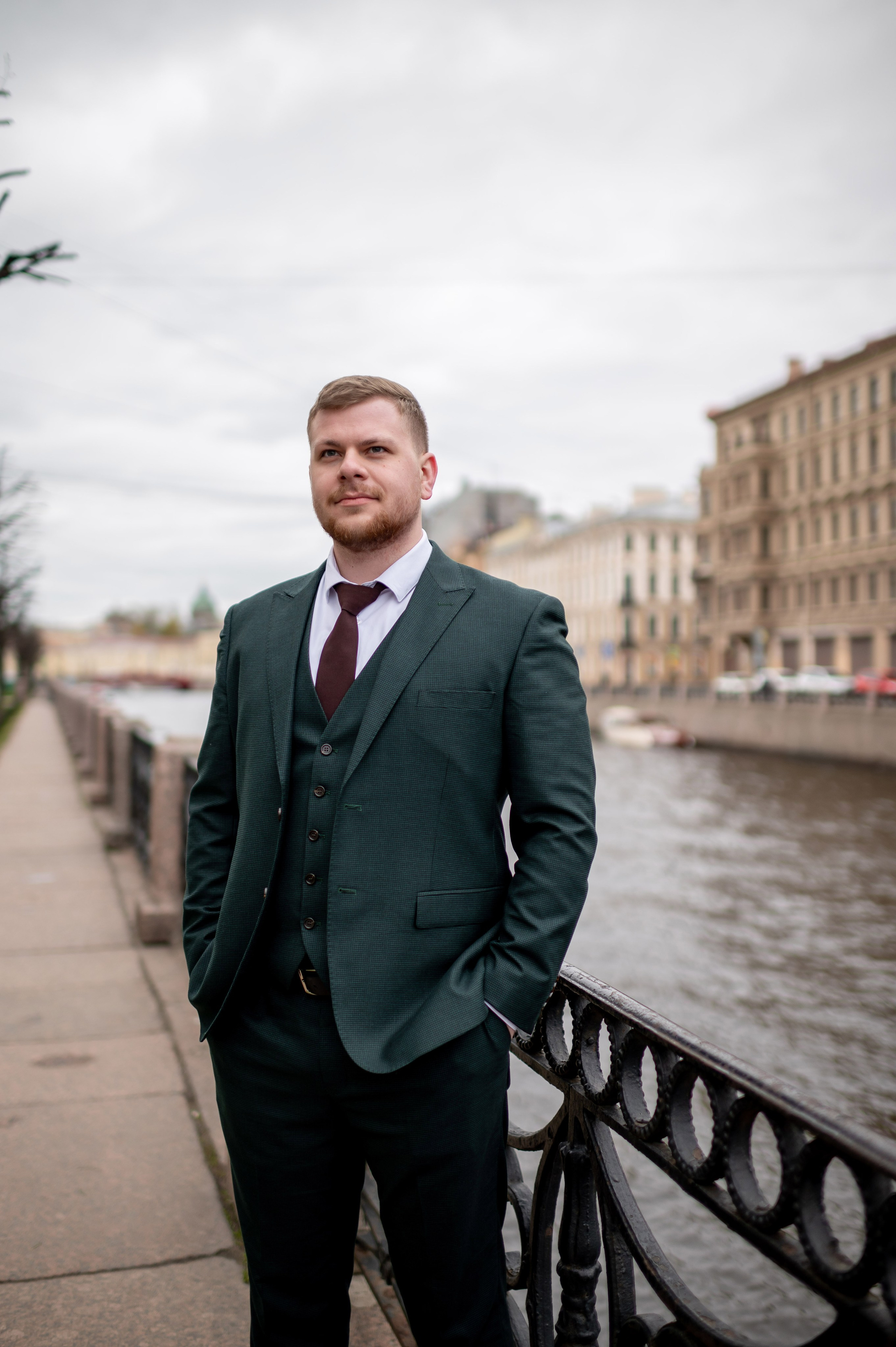 Ксения и Егор (фотосессия в ЗАГСе Петроградского района, Ботаническом саду с сакурой). Портретный, семейный и свадебный фотограф в Санкт-Петербурге и в Пушкине Ширяев Денис