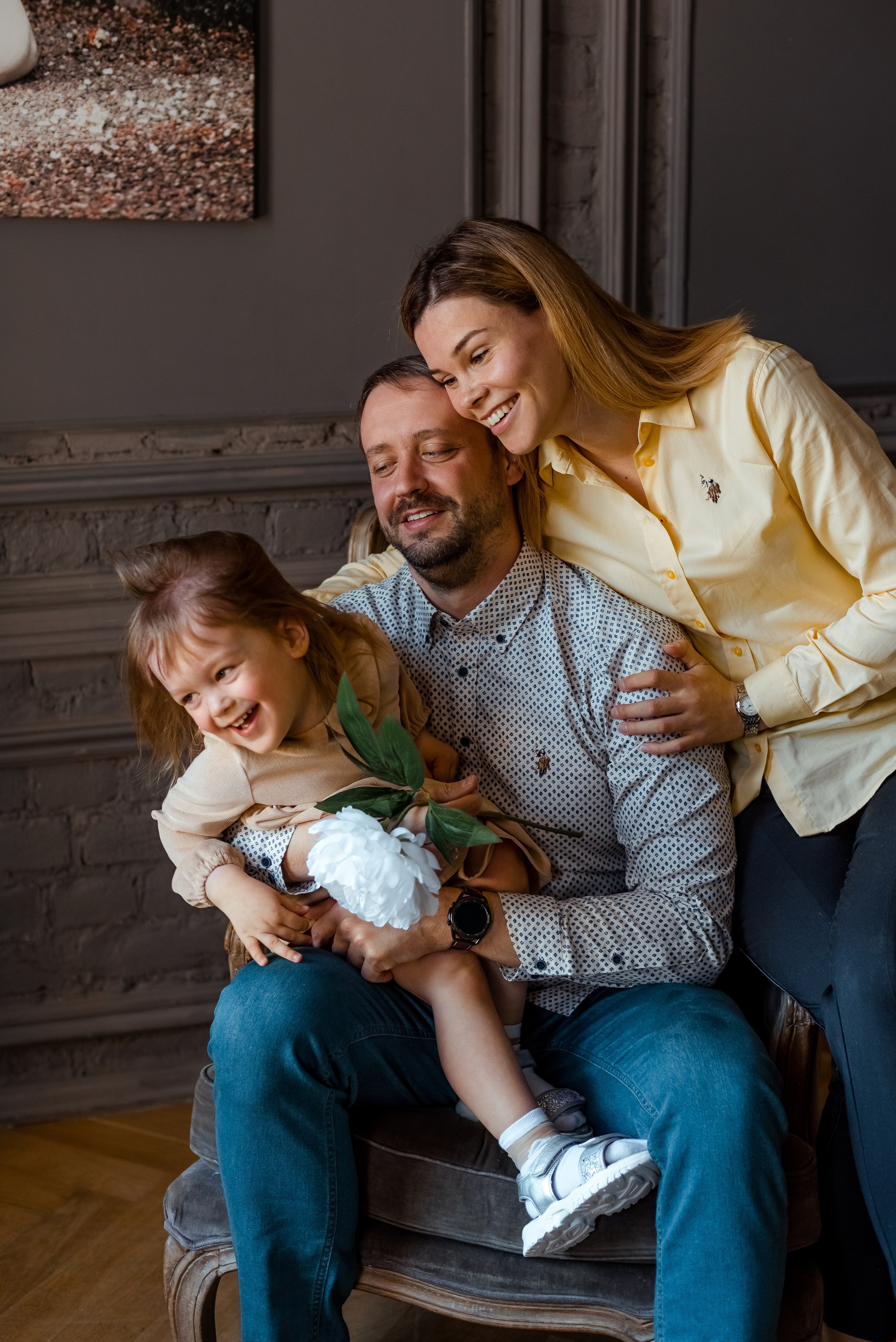 Фотосессия большой семьи в студии в Санкт-Петербурге. Фотограф Юлия Кондратьева