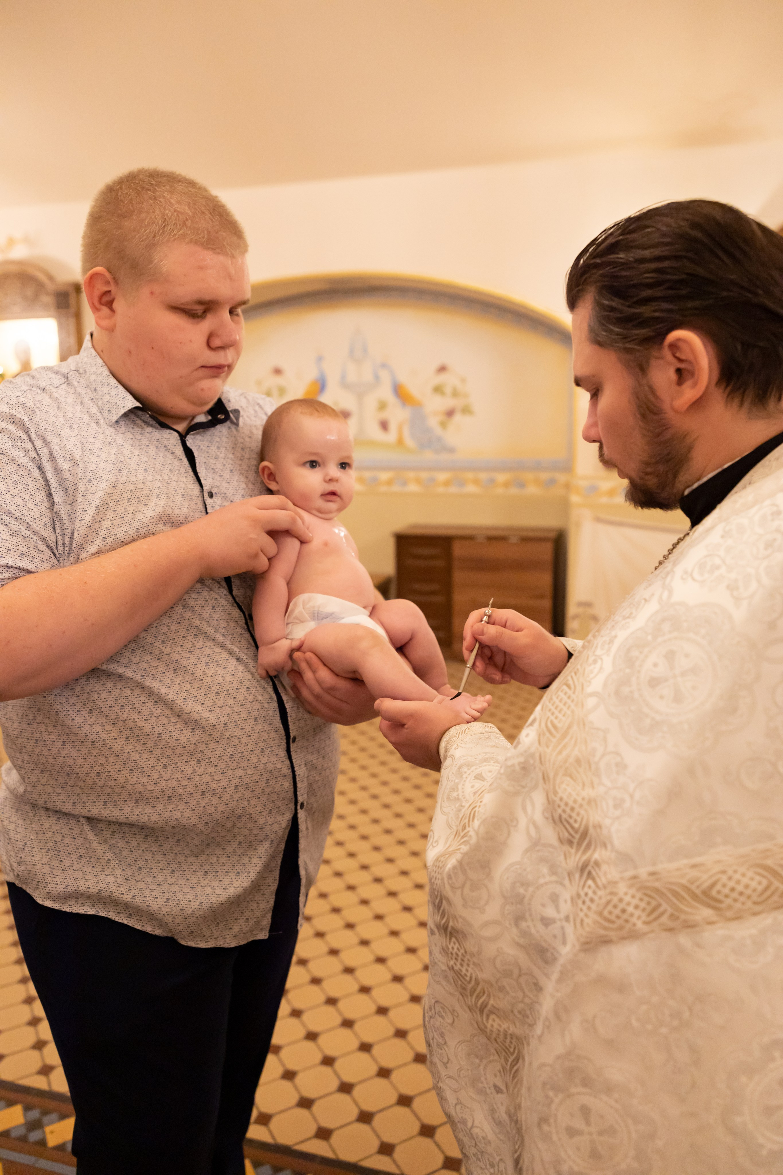 Крещение в Храме Покрова Пресвятой Богородицы. Семейный фотограф в Рязани и Рязанской области