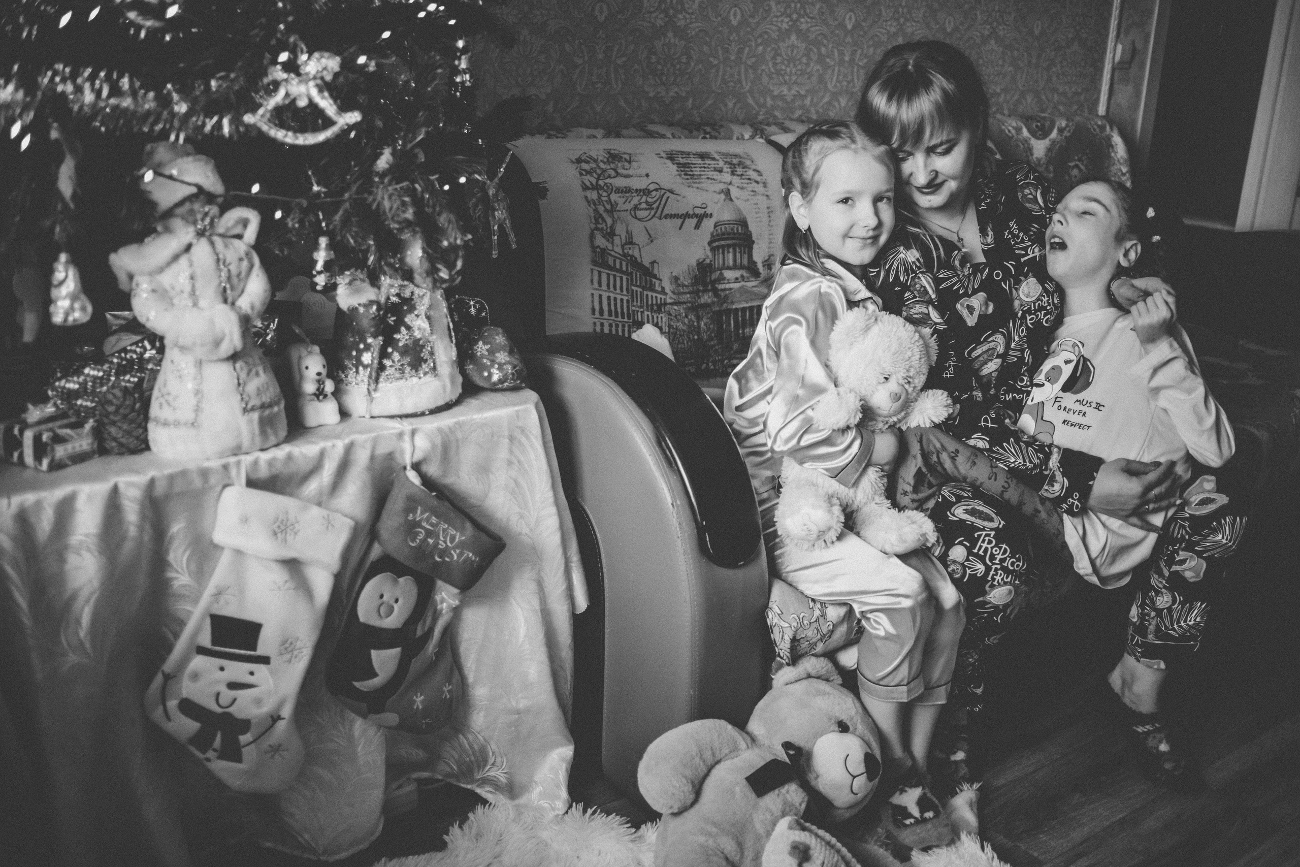 Таня, Владимир, Алина, Дарина. Семейный фотограф г. Димировград Андросова Екатерина