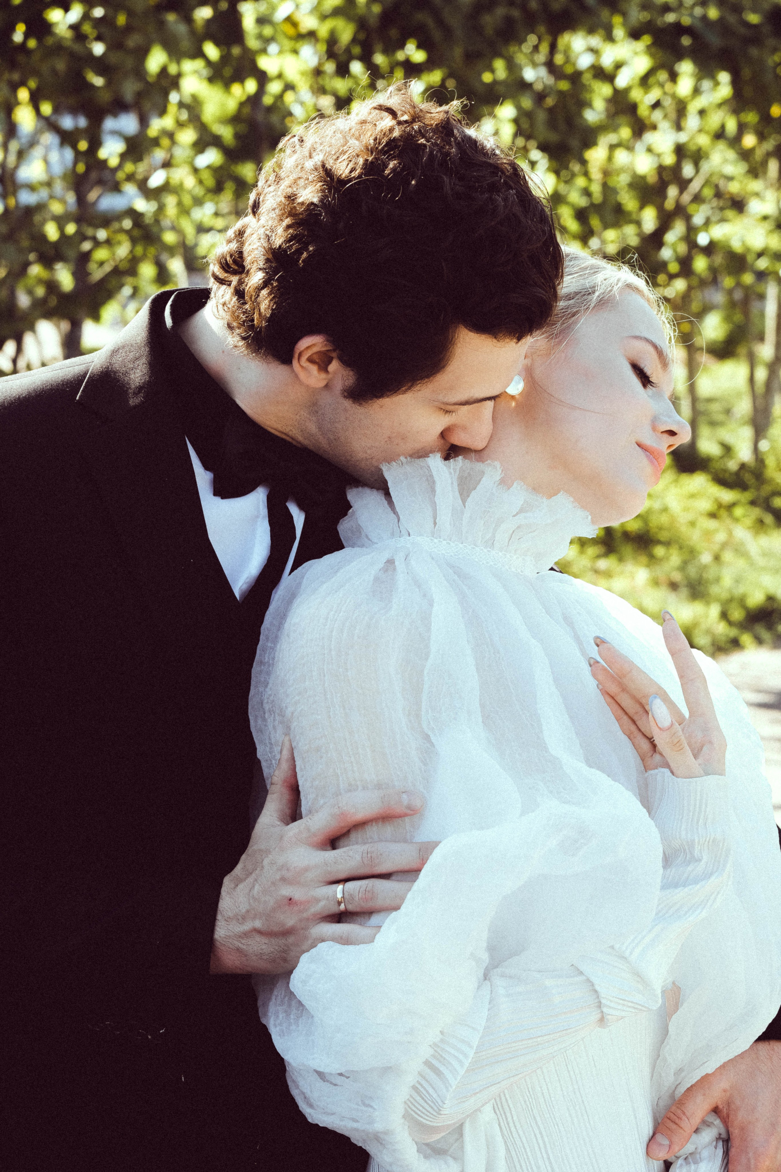 СВАДЕБНАЯ СЬЕМКА В ПАРКЕ ОРАНИЕНБАУМ. Профессиональный фотограф, Санкт-Петербург — Виктория Богомолова