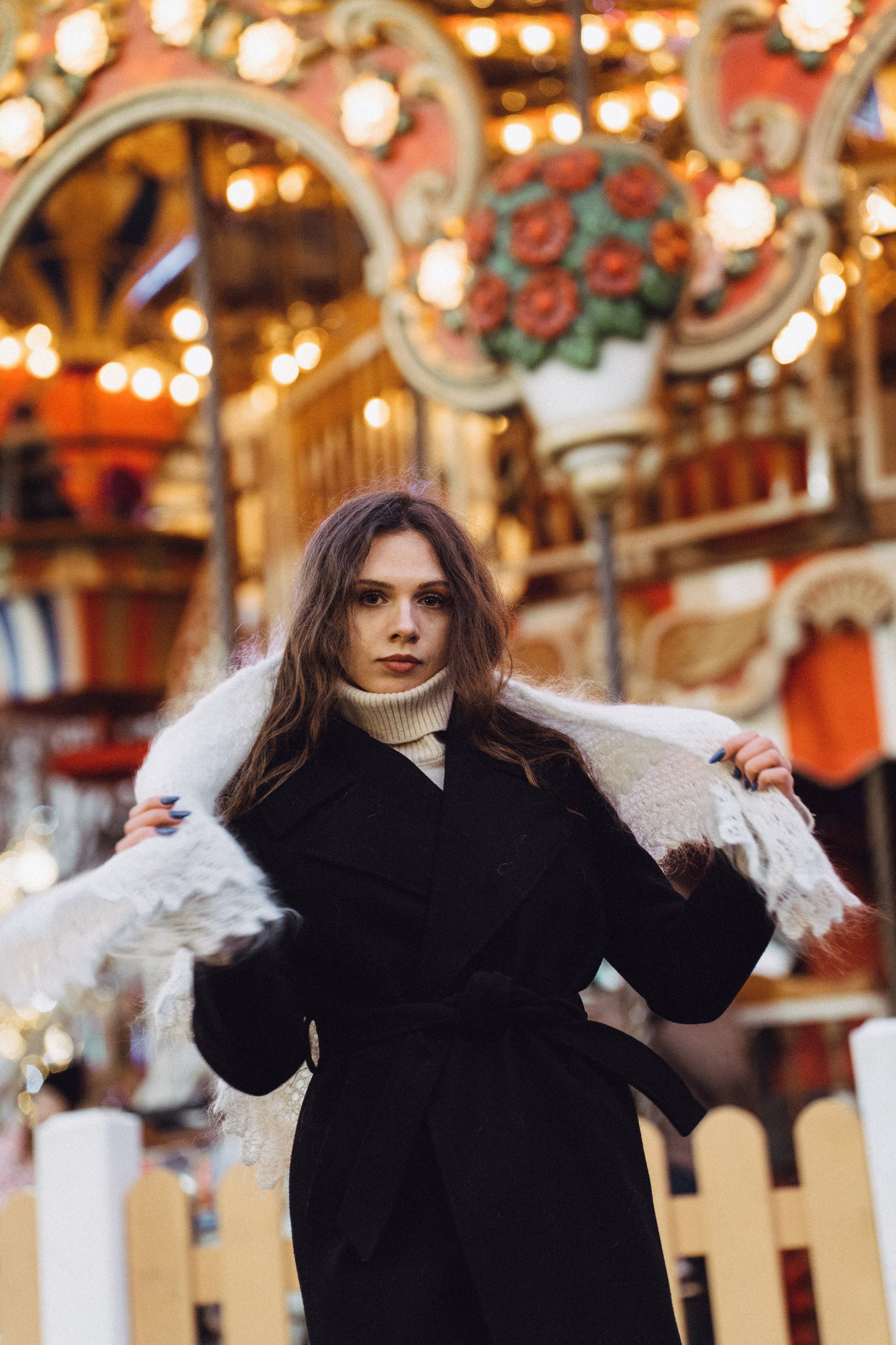 ПРОГУЛКА НА МАНЕЖНОЙ ПЛОЩАДИ ДЛЯ ДЕВУШКИ ПЕРЕД НОВЫМ ГОДОМ (НОВОГОДНЯЯ ФОТОСЕССИИЯ НА МАНЕЖНОЙ ПЛОЩАДИ). Профессиональный фотограф, Санкт-Петербург — Виктория Богомолова