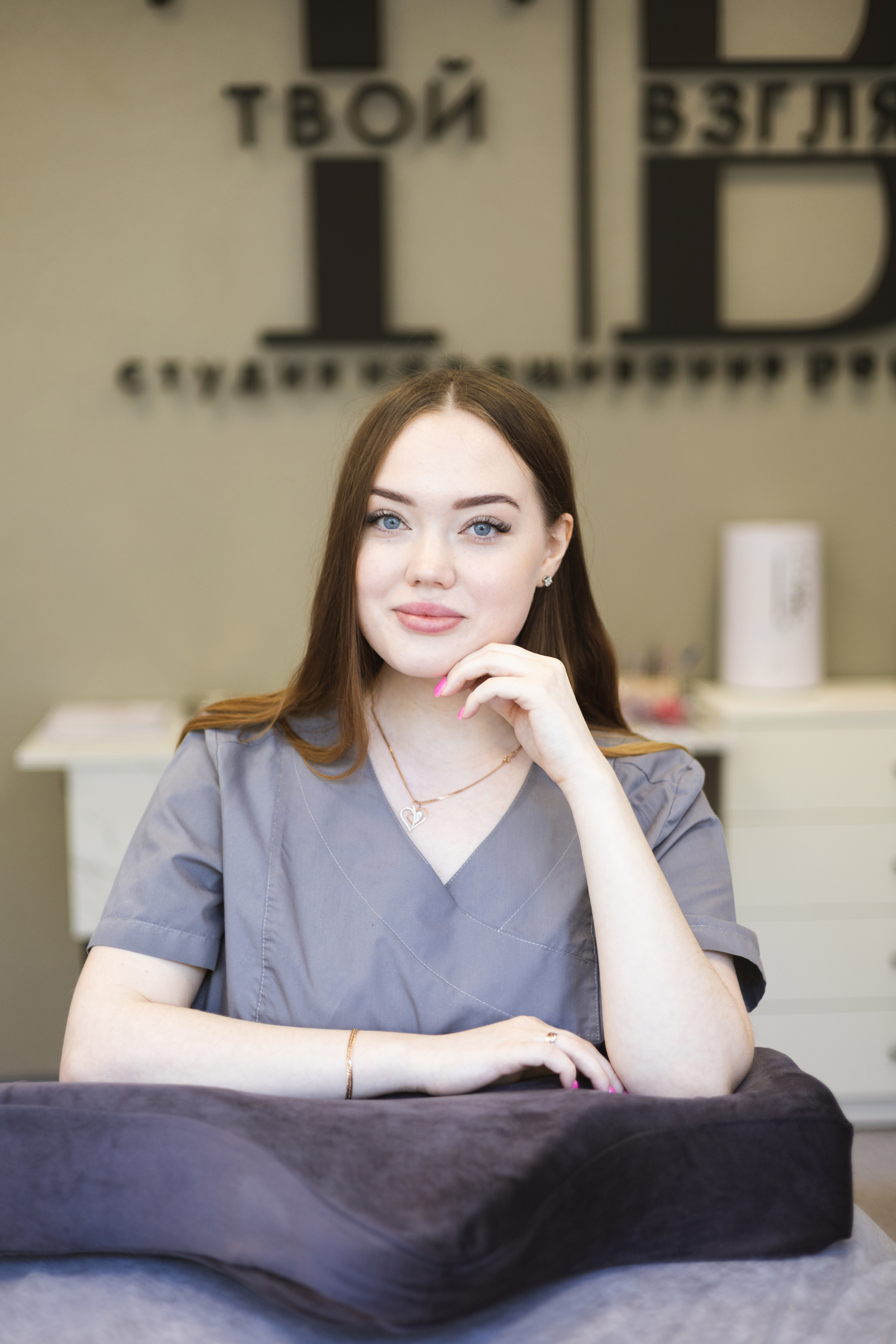 Для мастера по наращиванию ресниц