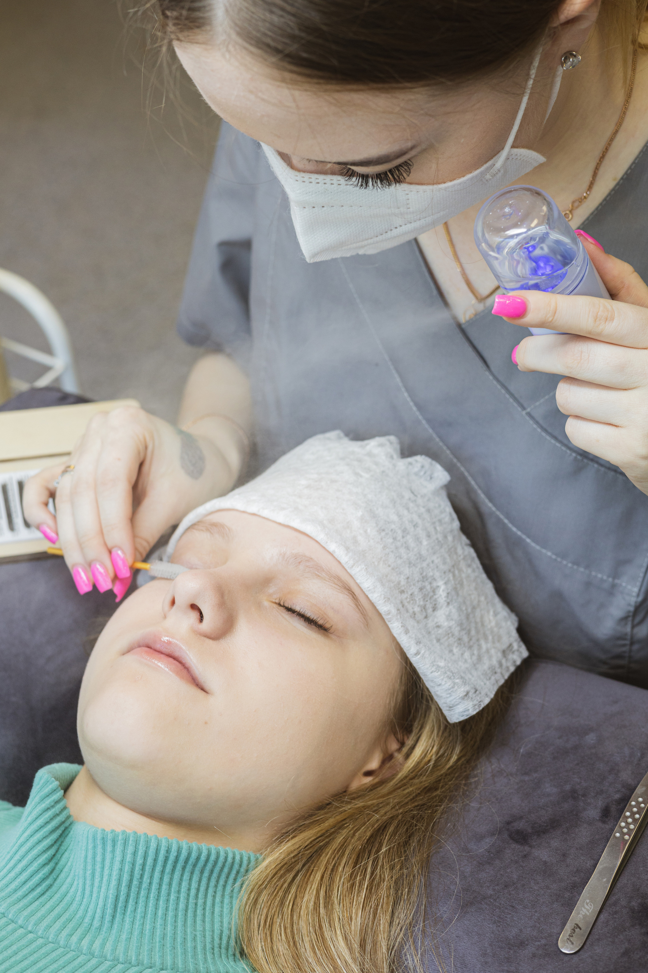 Для мастера по наращиванию ресниц