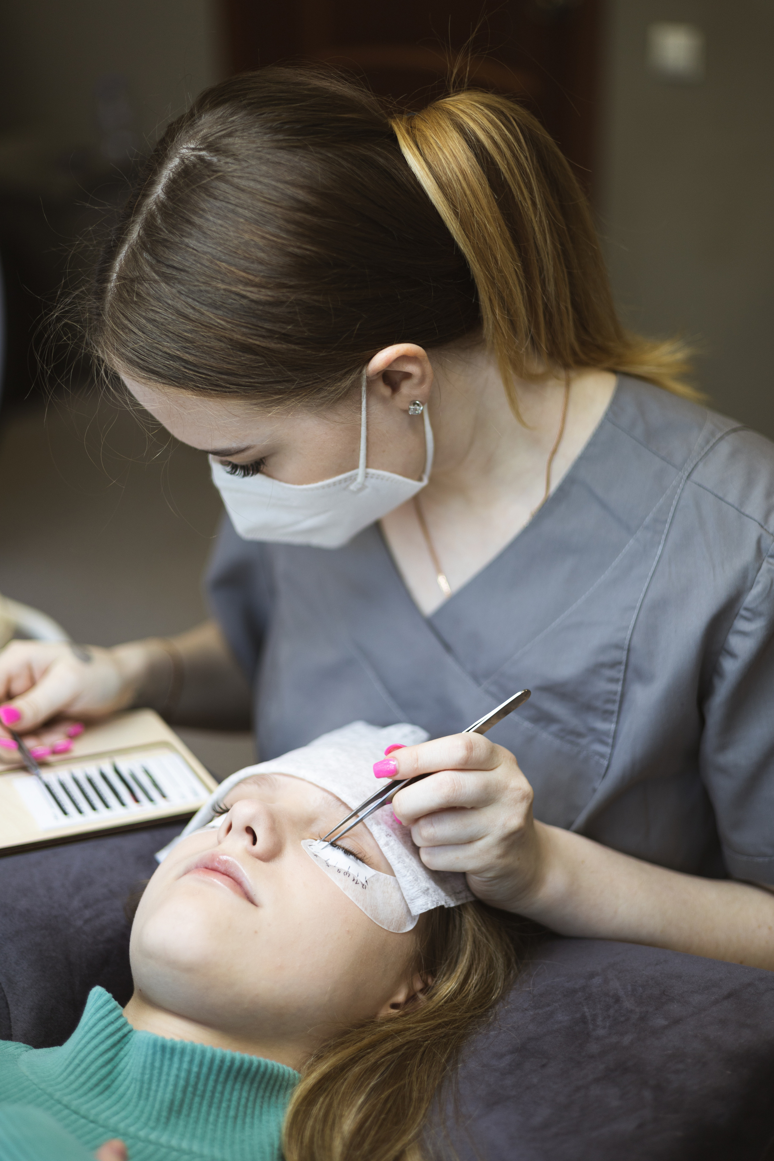 Для мастера по наращиванию ресниц