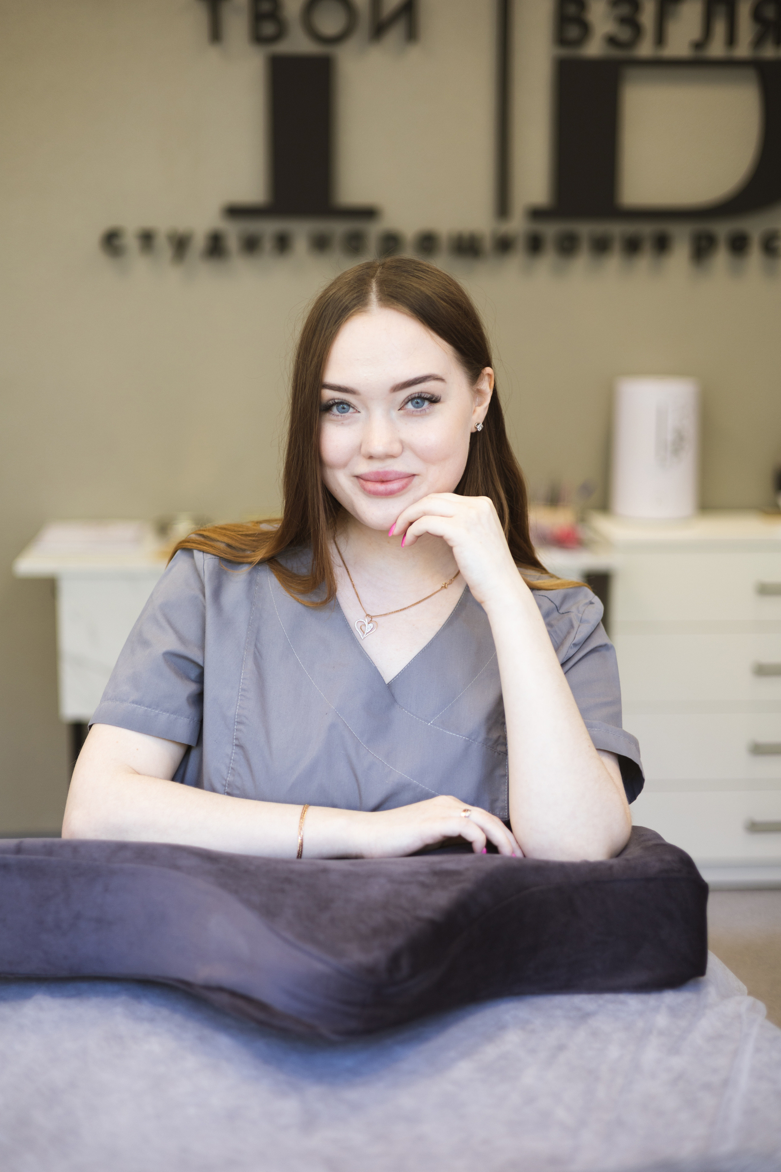 Для мастера по наращиванию ресниц