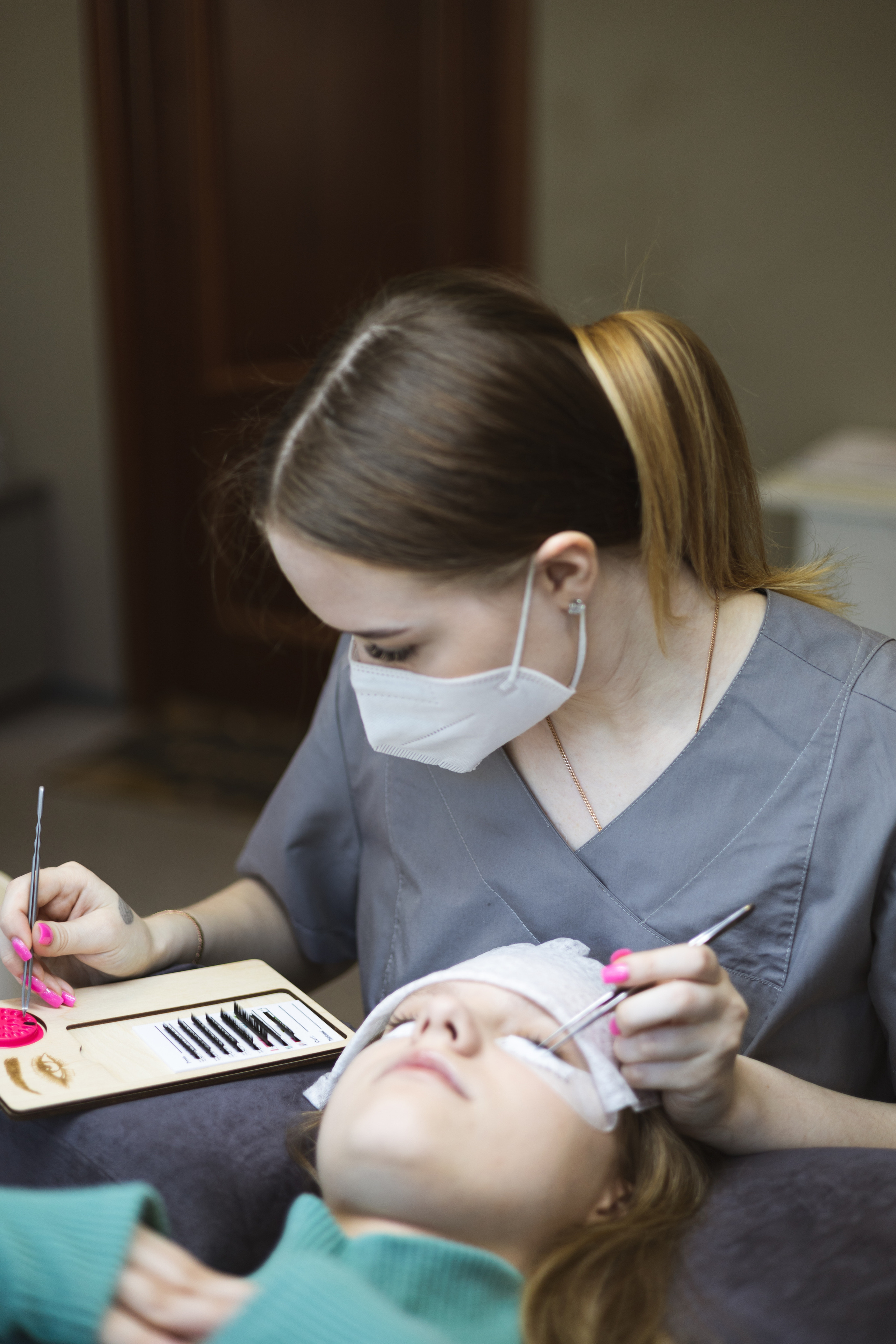 Для мастера по наращиванию ресниц