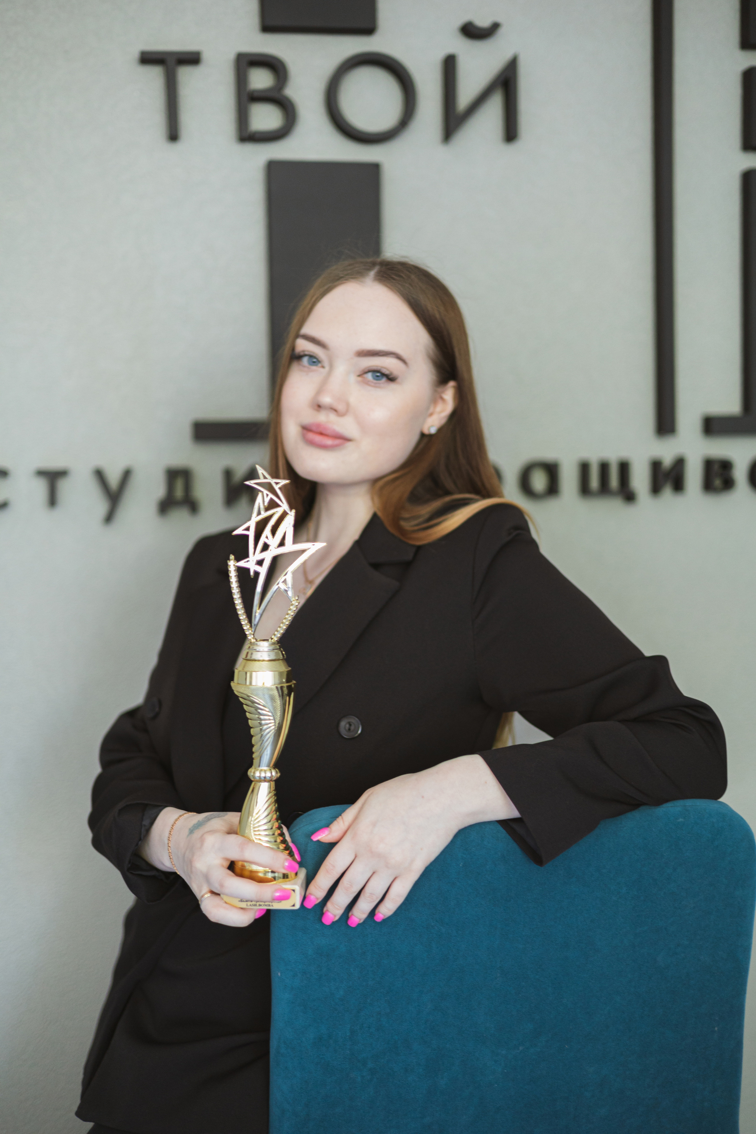 Для мастера по наращиванию ресниц