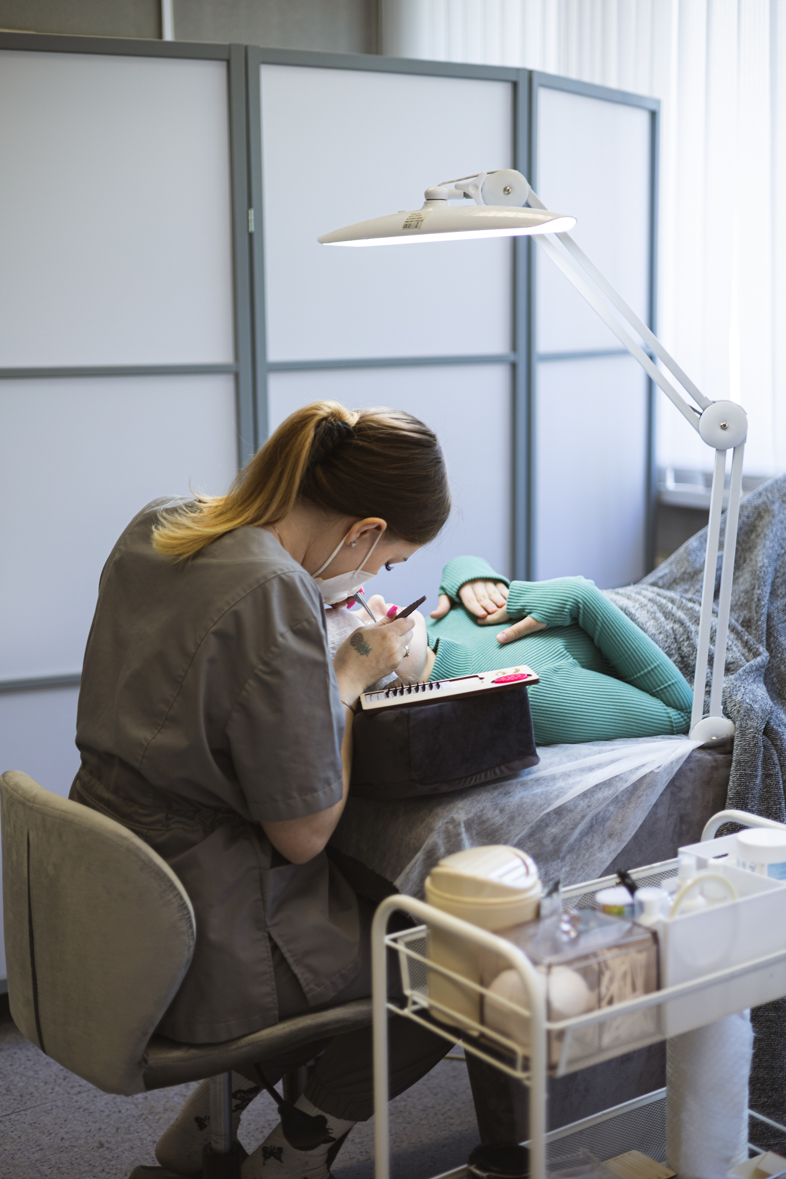 Для мастера по наращиванию ресниц