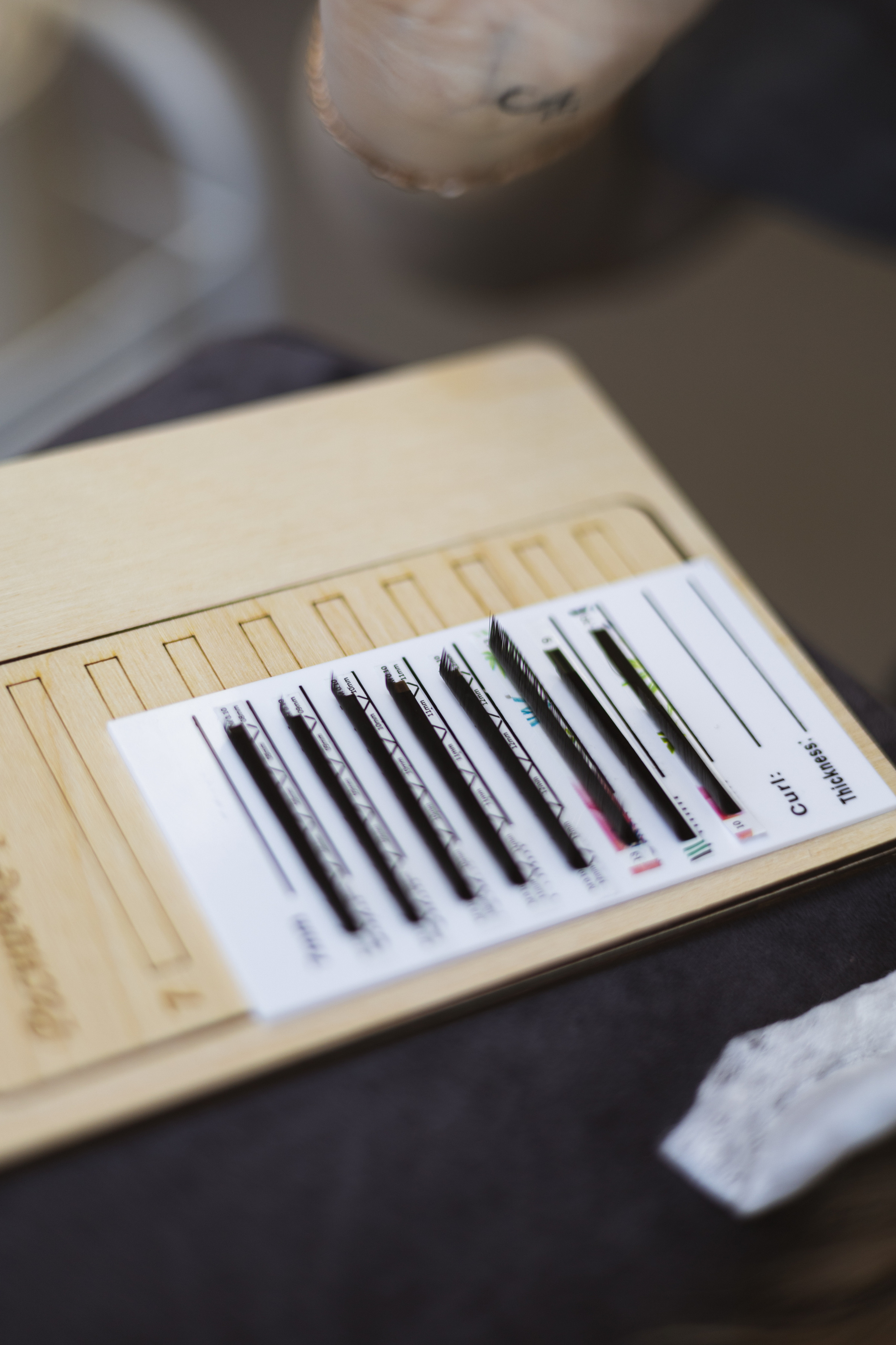 Для мастера по наращиванию ресниц