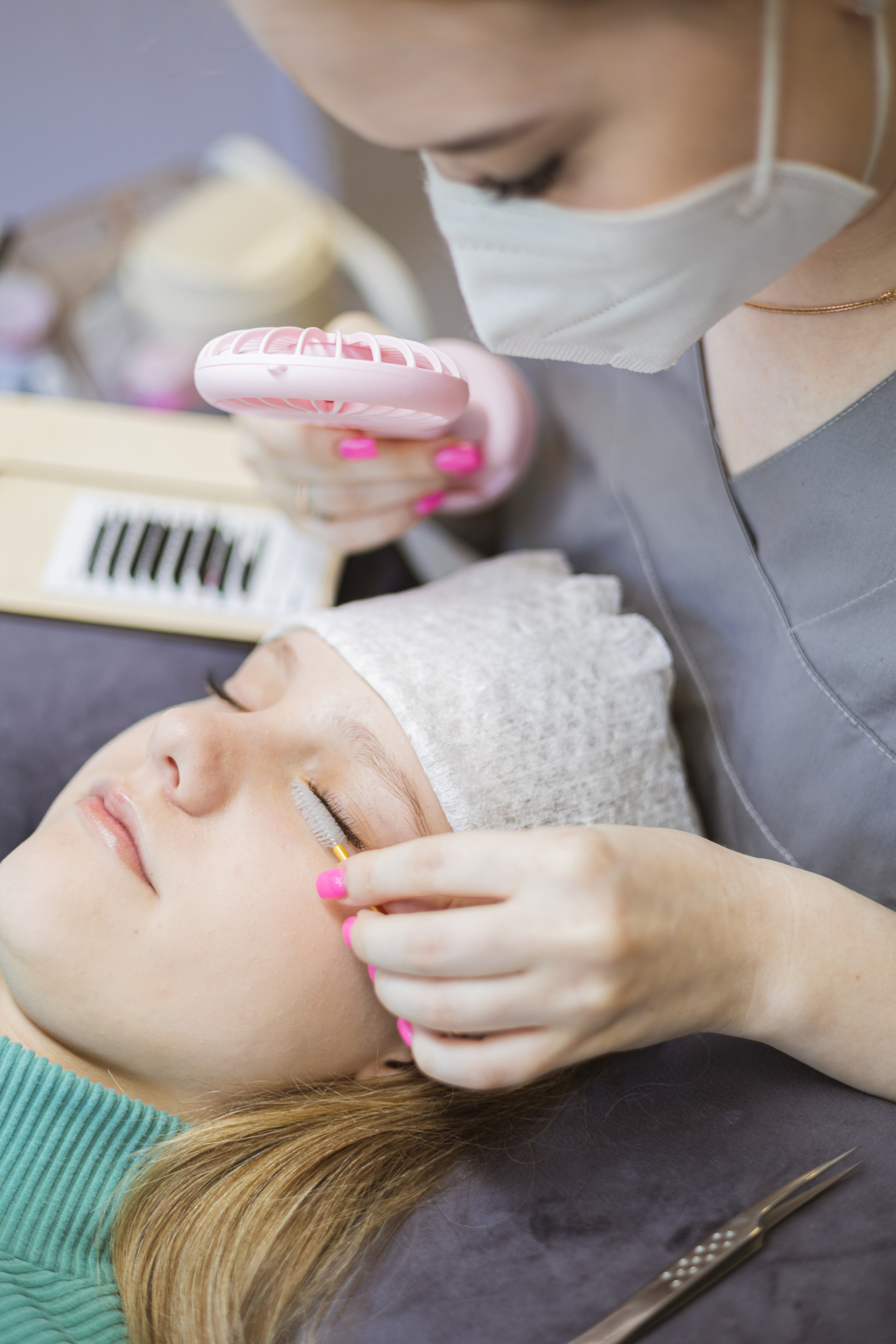 Для мастера по наращиванию ресниц