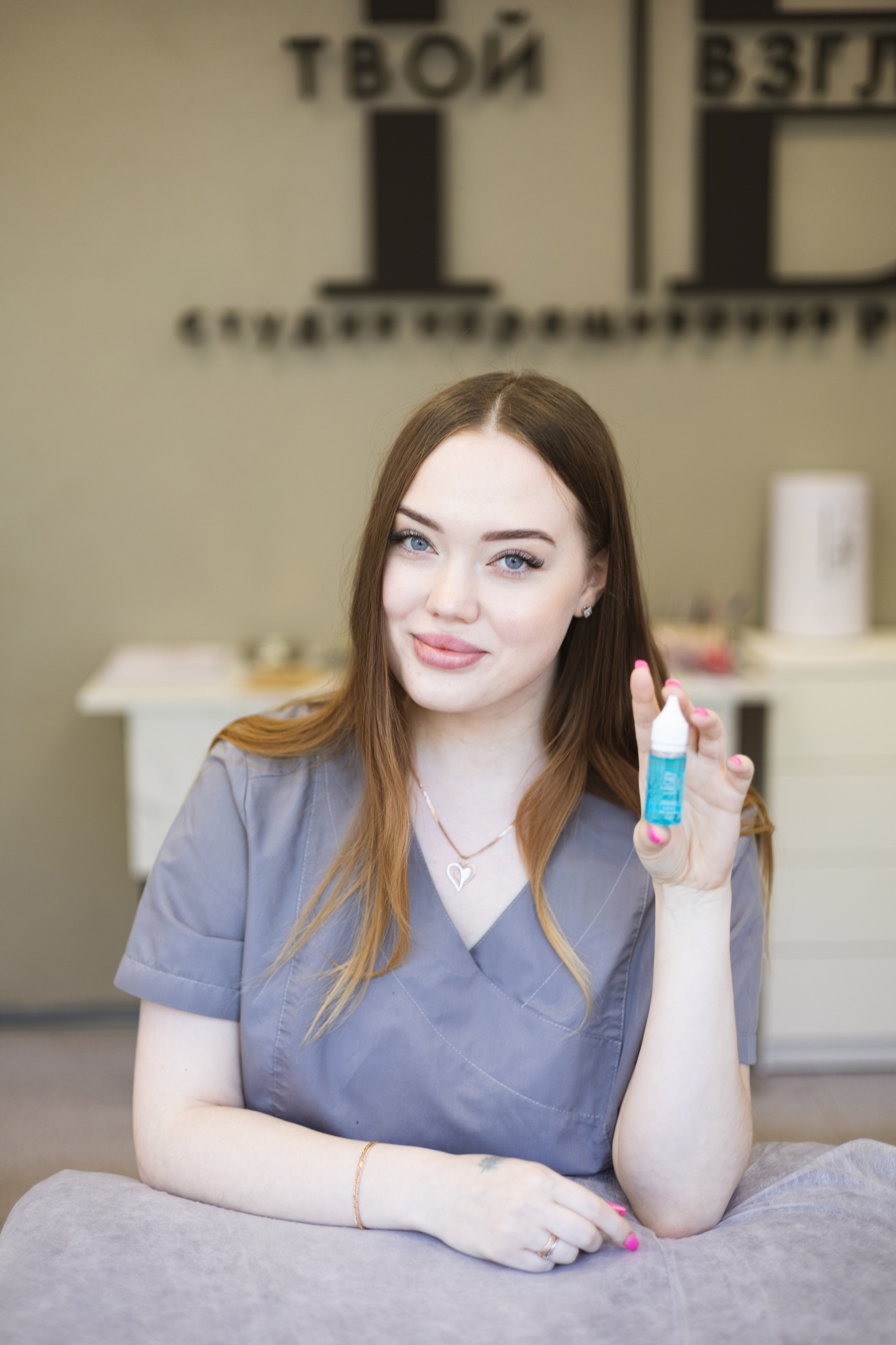 Для мастера по наращиванию ресниц