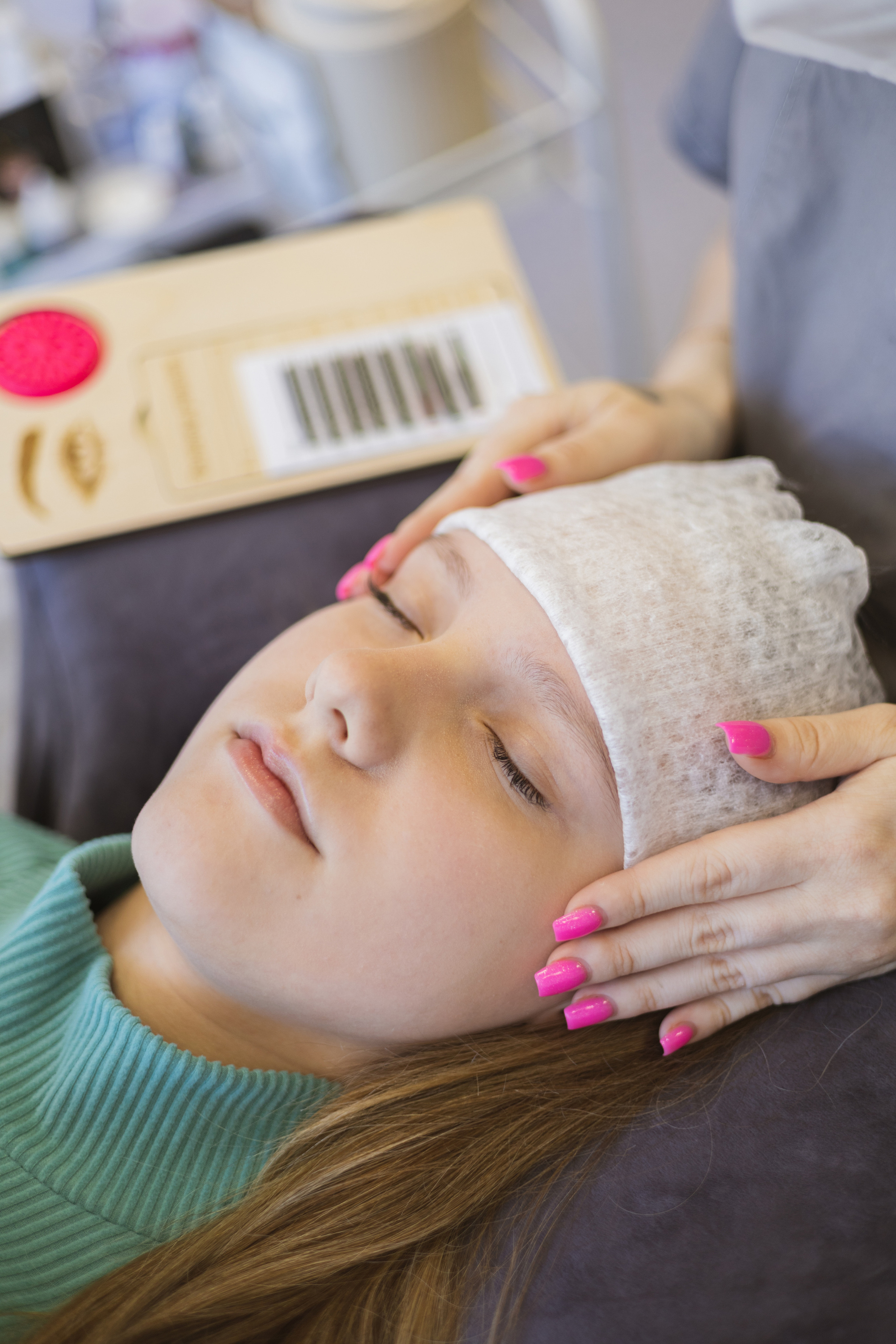 Для мастера по наращиванию ресниц