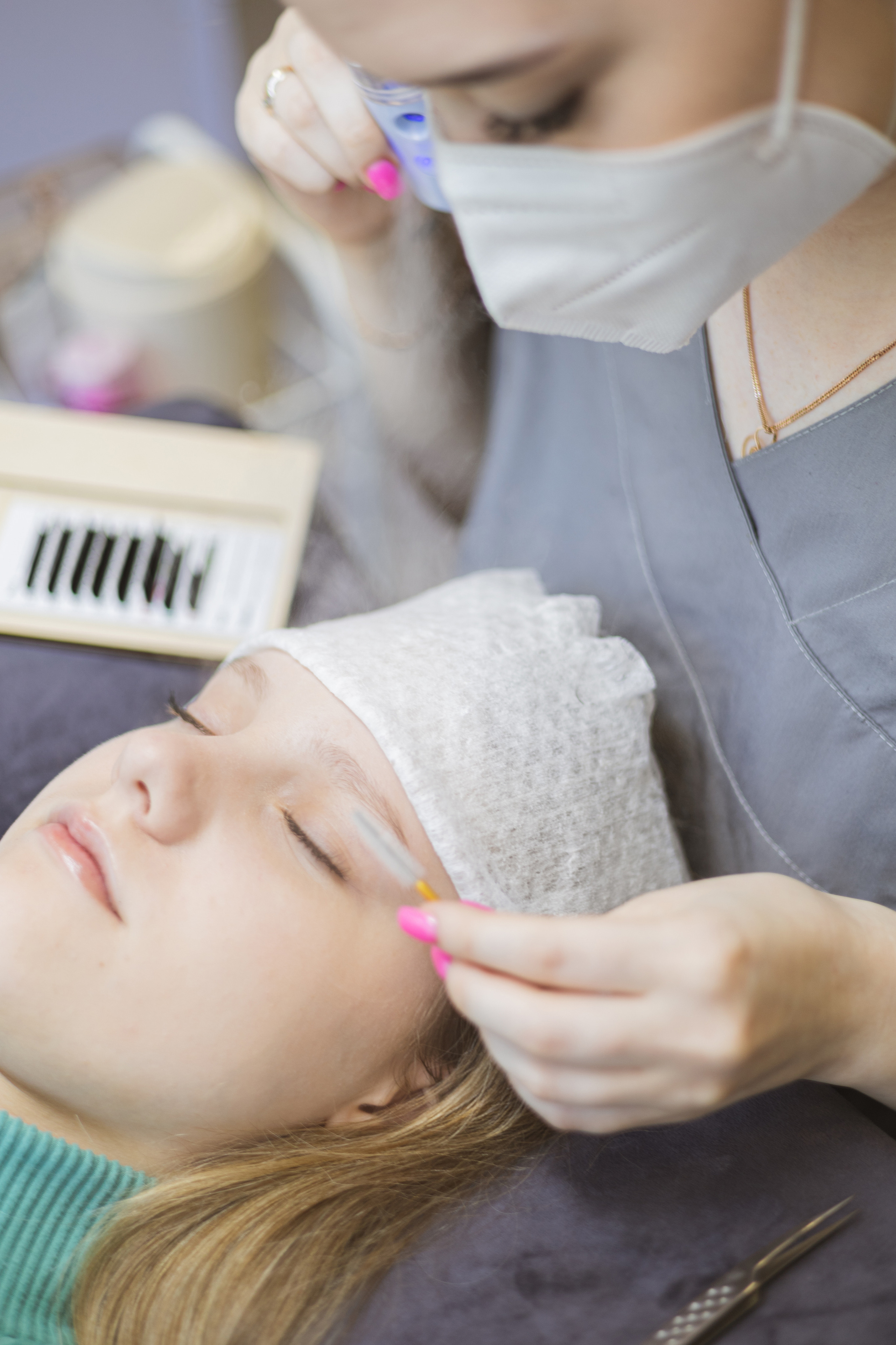 Для мастера по наращиванию ресниц