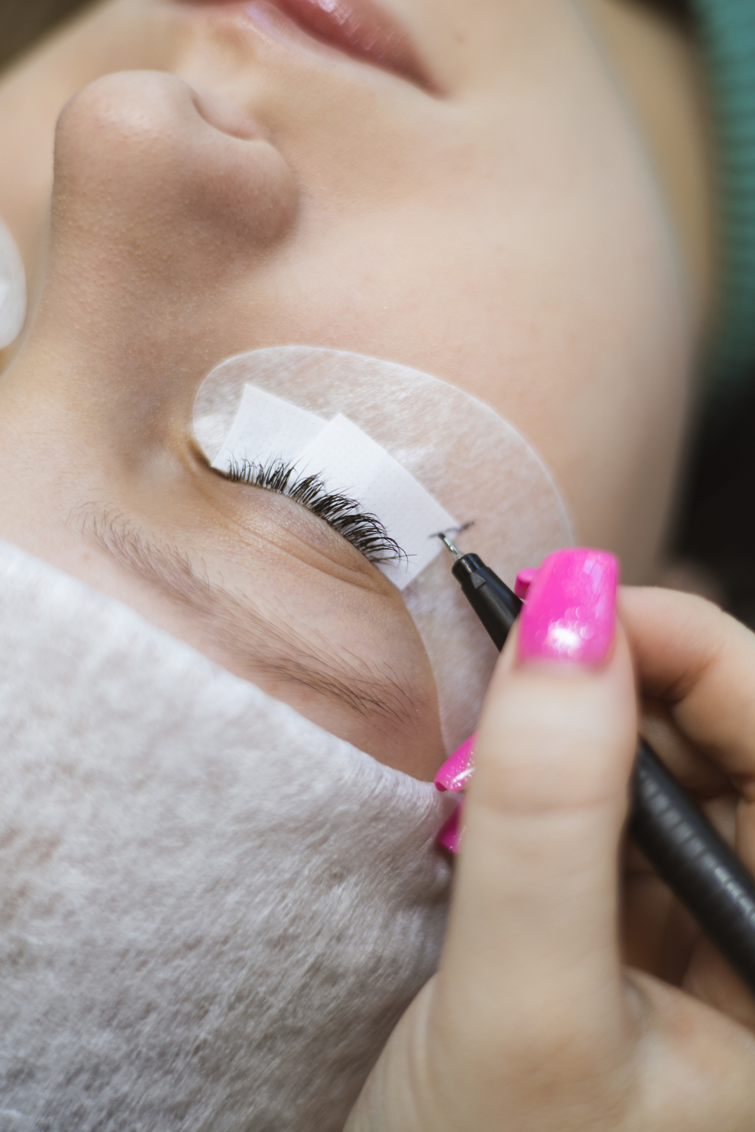 Для мастера по наращиванию ресниц