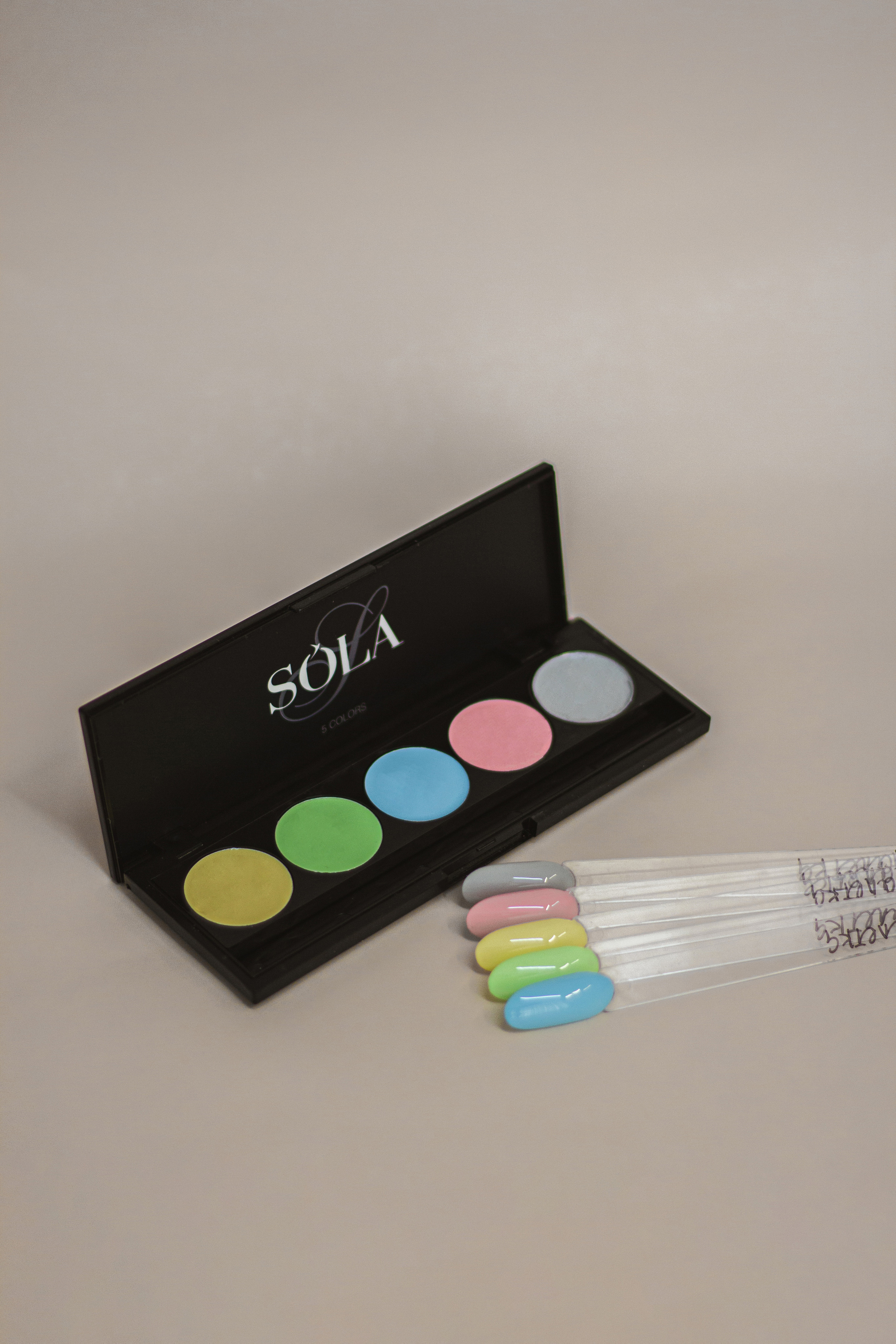 Для мастера маникюра