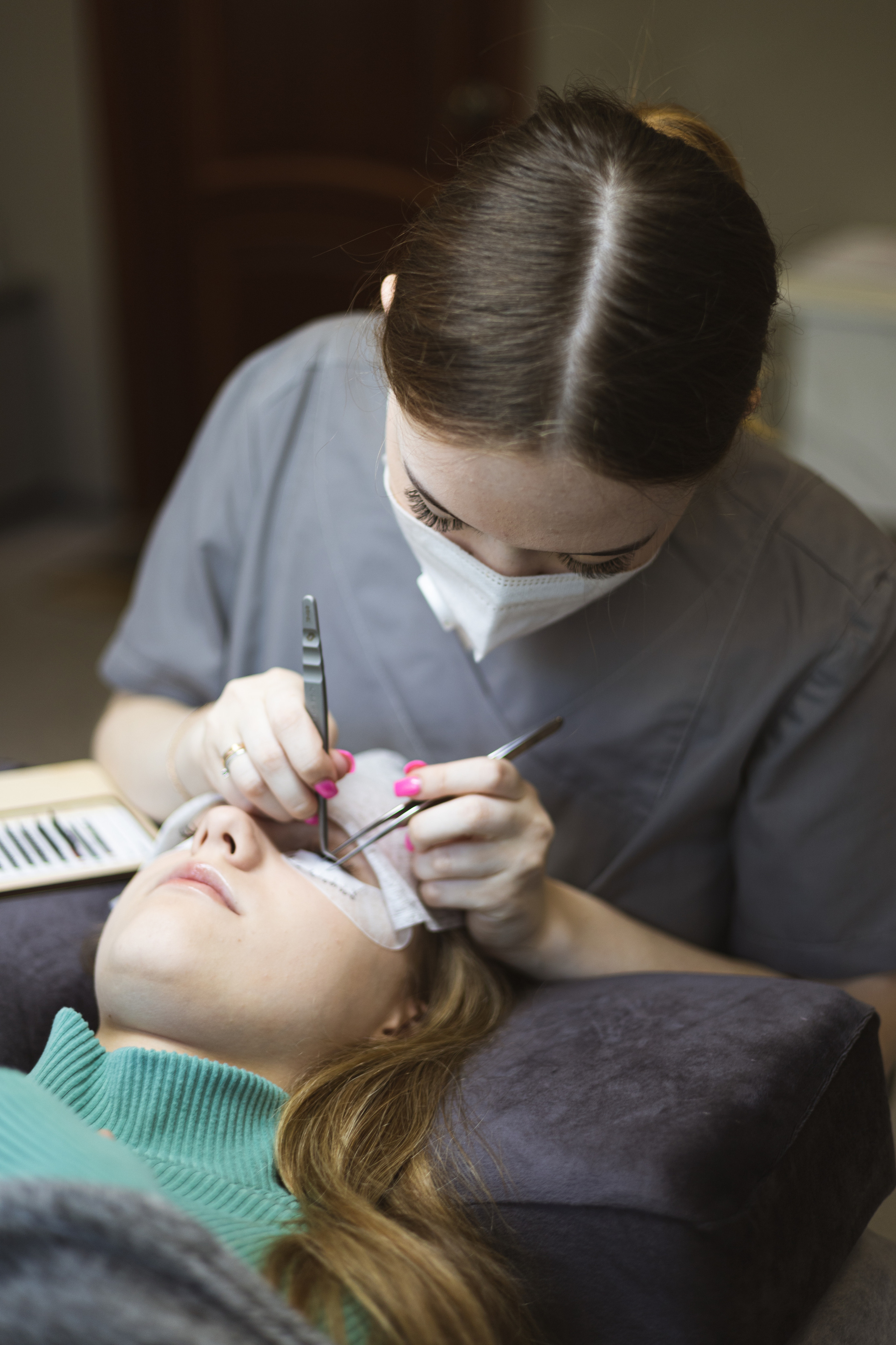 Для мастера по наращиванию ресниц