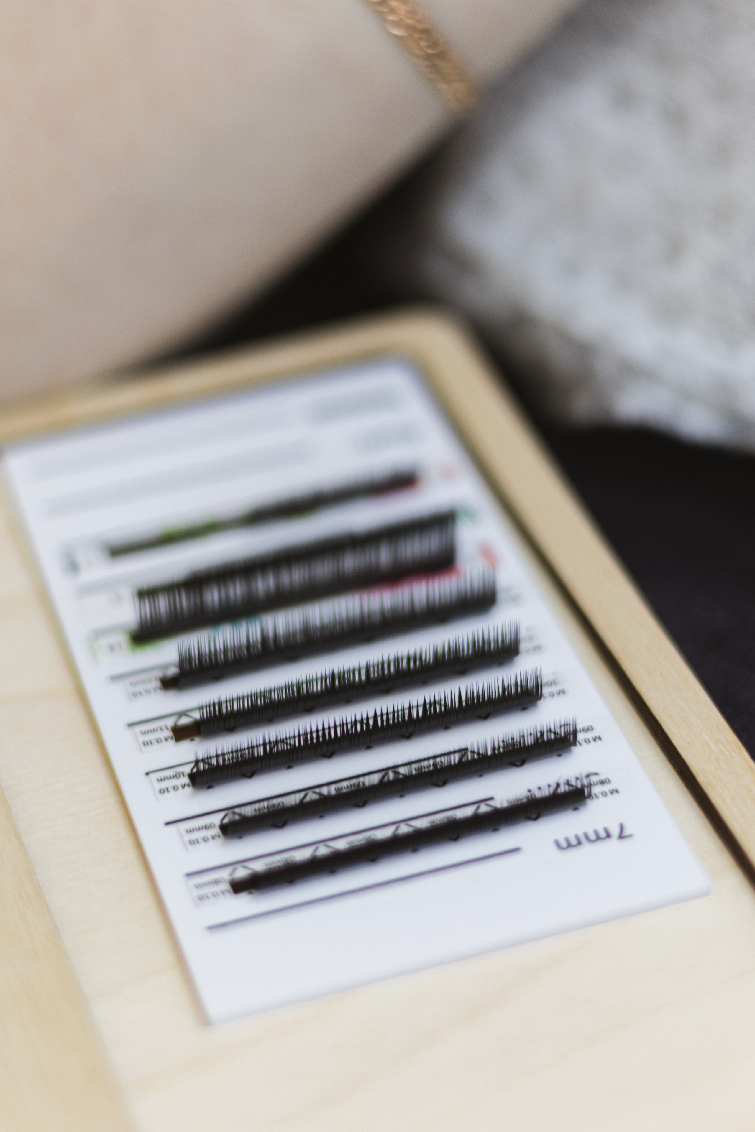 Для мастера по наращиванию ресниц