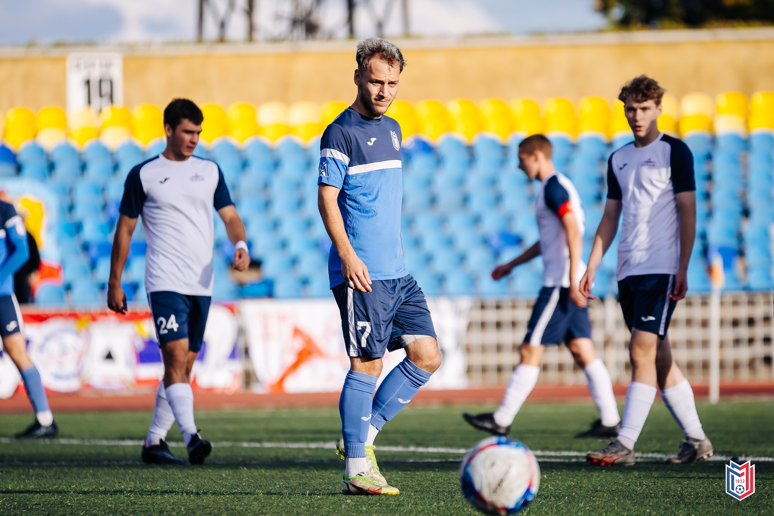 ФК «Металлург-Магнитогорск» — «СибГУФК Иртыш-2» // 21.09.24. Денис Прохоров Фотограф в г. Магнитогорск