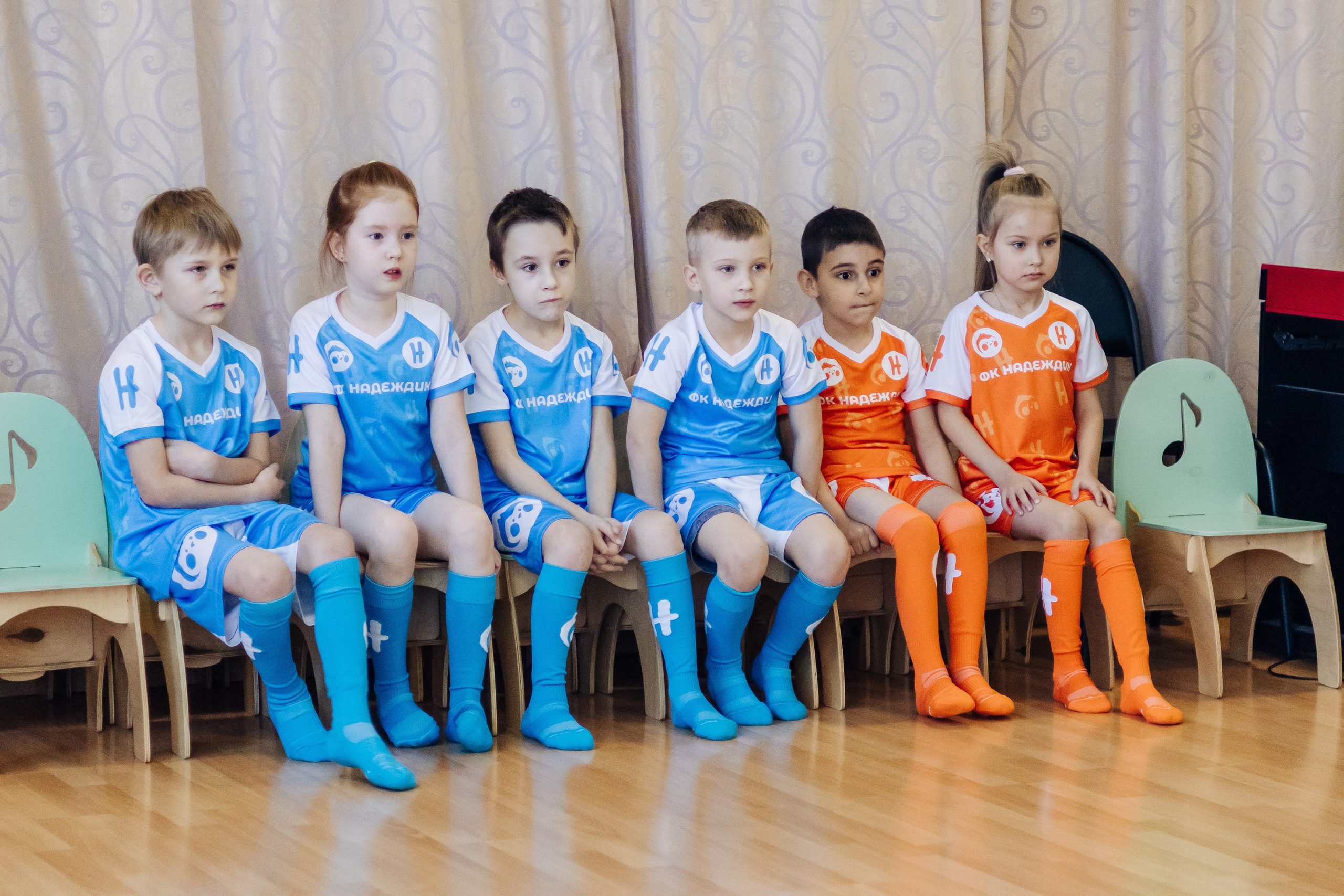 Фотосессия с кубком в детских садах г. Магнитогорска. Денис Прохоров Фотограф в г. Магнитогорск