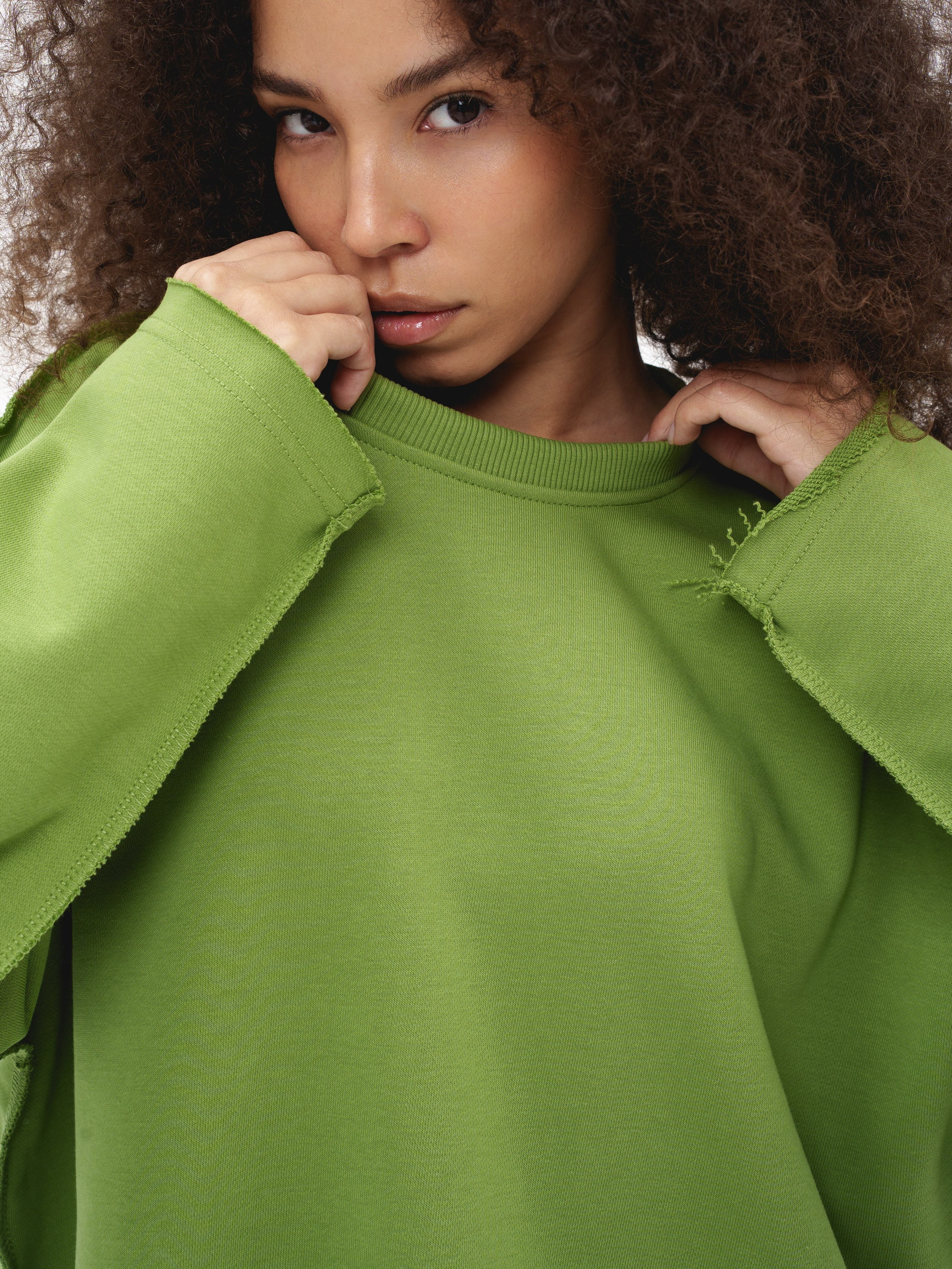 Свитшоты (вб и озон). Иван Упоров — фотограф, рилсмейкер чебоксары