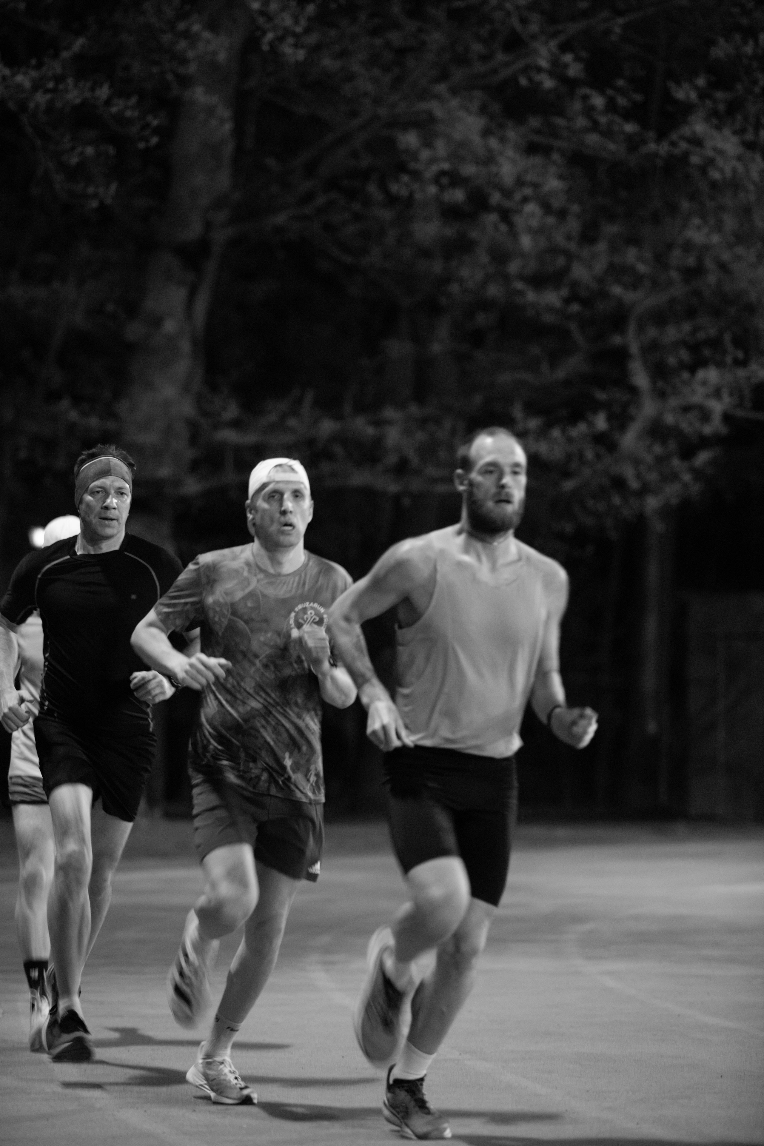 Тренировка по бегу Останкино. Александра Мельниченко/ Бегающий фотограф