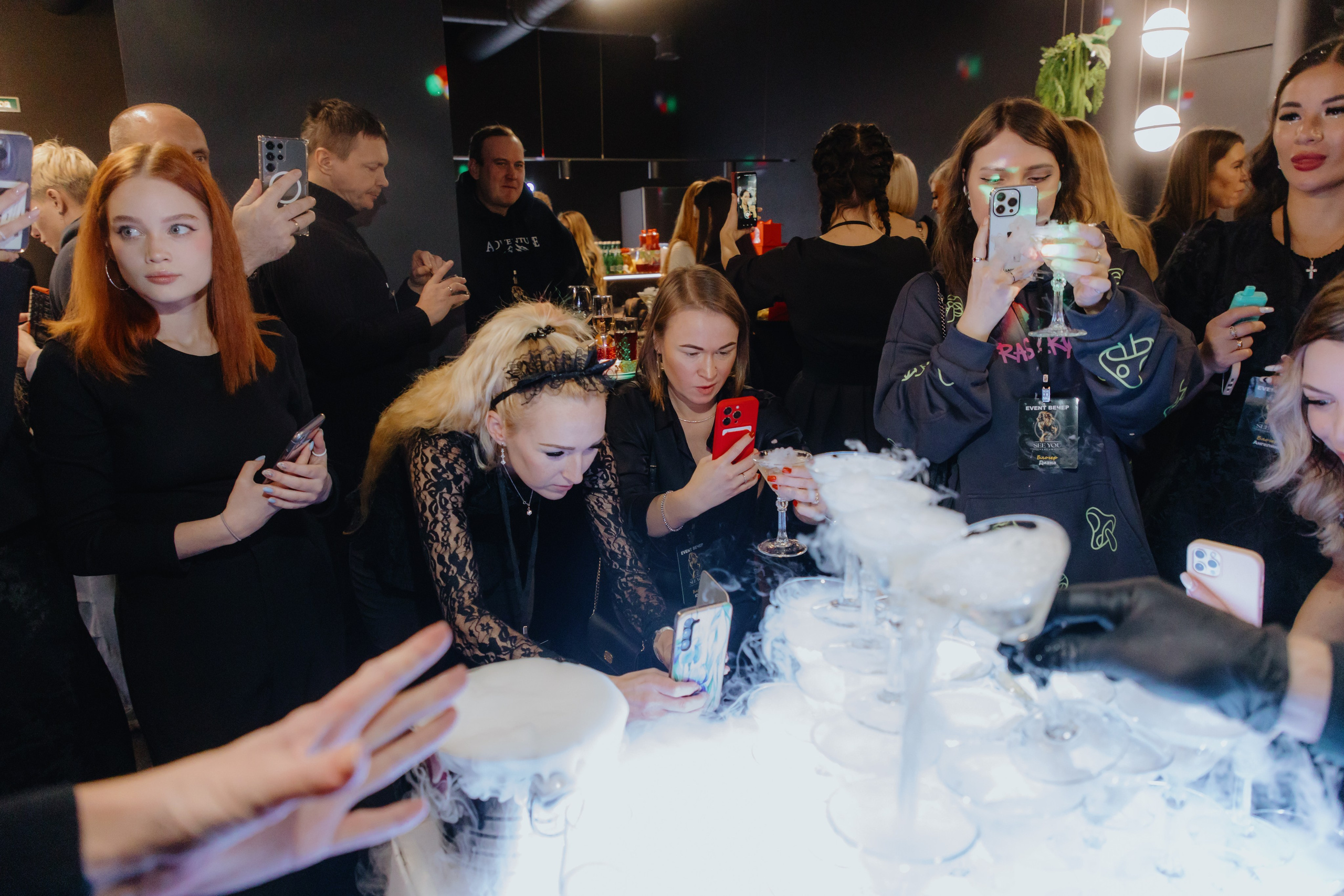 See `You Perfume. Фотограф в Москве и Санкт-Петербурге Дарина