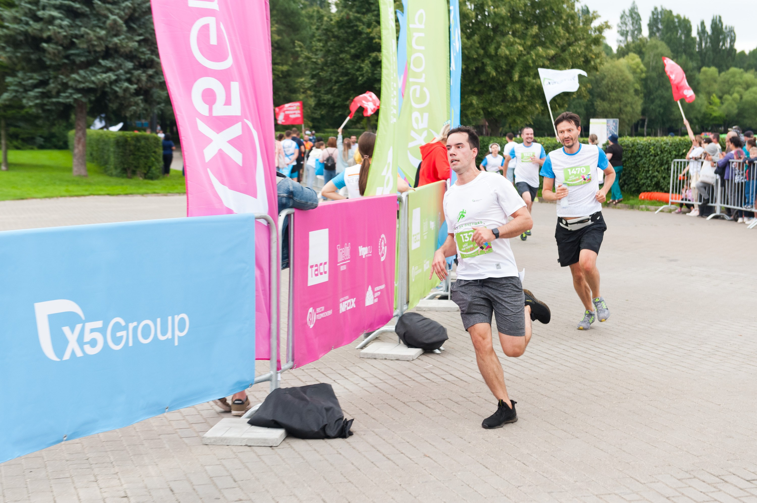 Корпоративное. Забег X5 Retail Group. Репортажный фотограф и видеограф Слава Думчев. Тимбилдинги, отчетники, корпоративы
