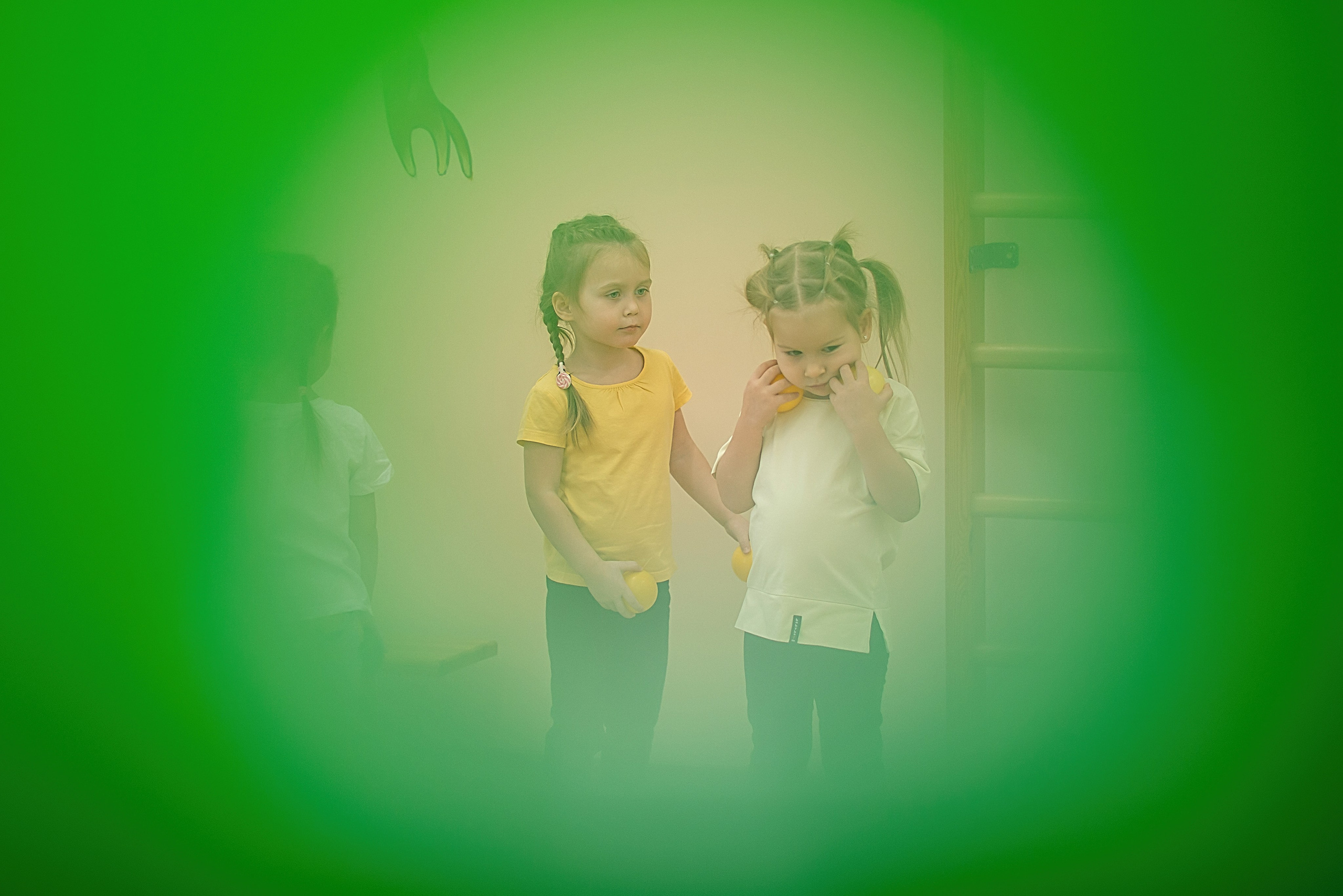 День в саду_Зима_2023 год. Семейный фотограф в Санкт-Петербурге