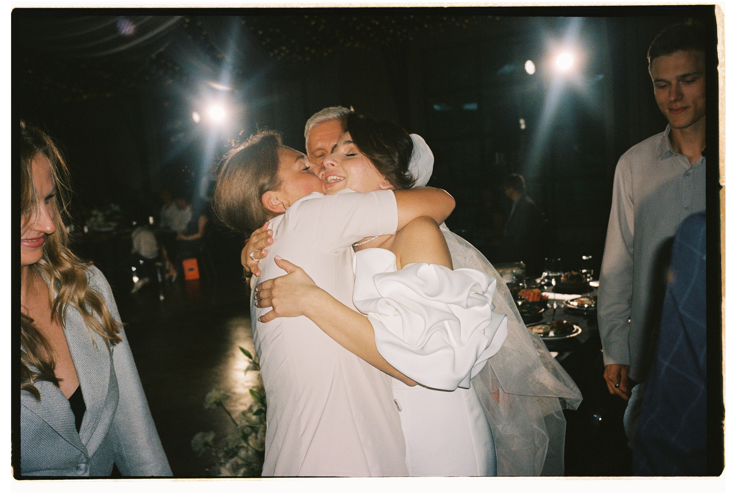 Film WD. Свадебный и репортажный фотограф