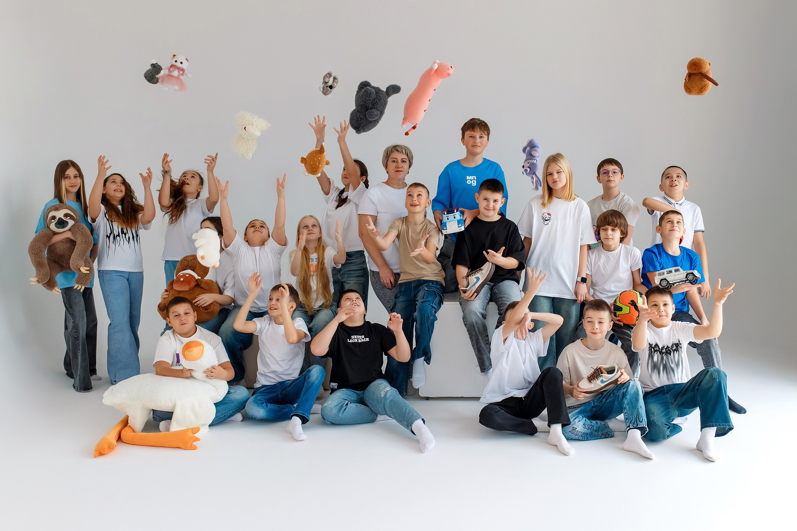 4 класс съемка в фотостудии. Фотограф Любовь Корниенко, Примоский край