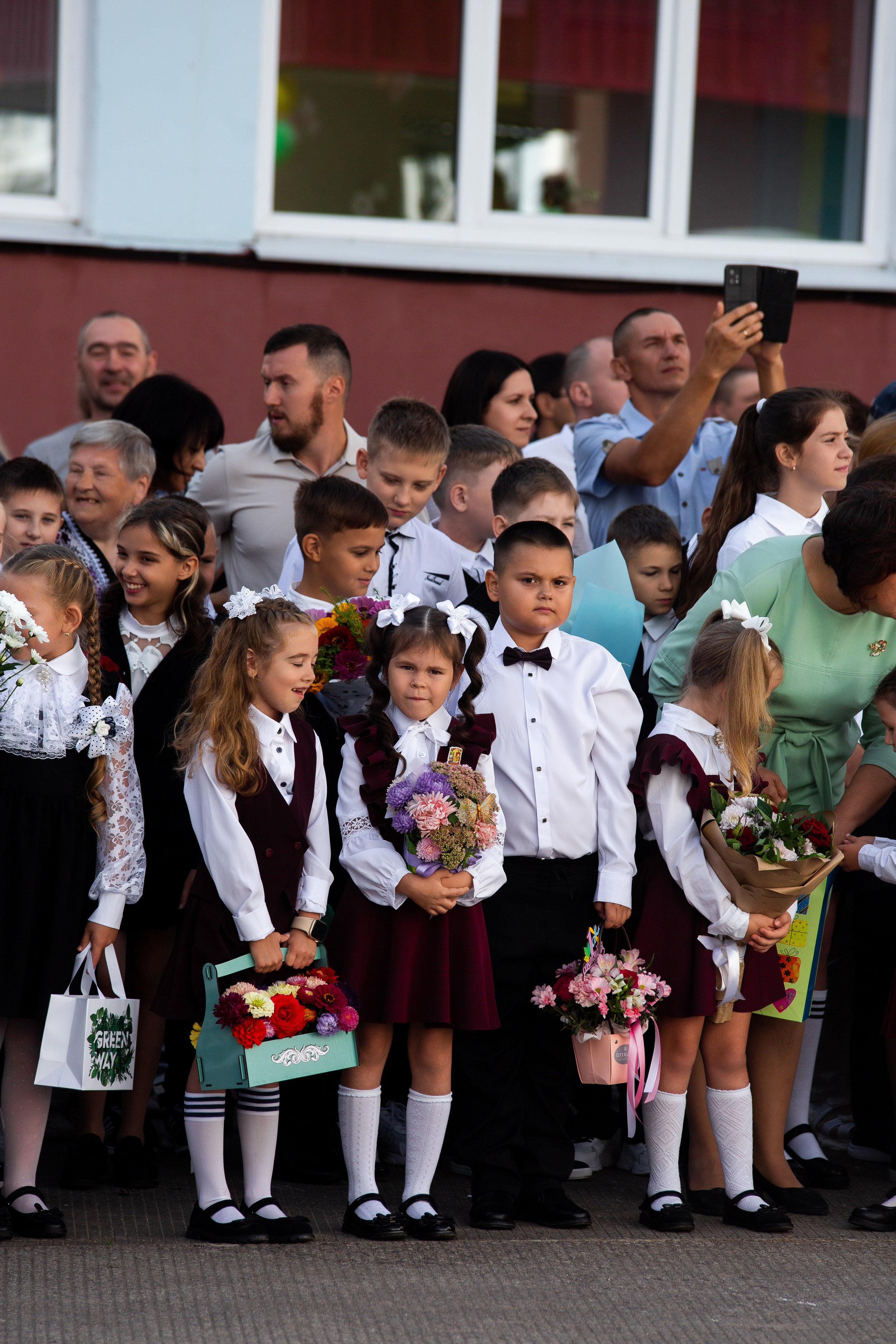 1 сентября 2023 г. 9 школа Мценск. Профессиональный фотограф в Мценске и Орловской области