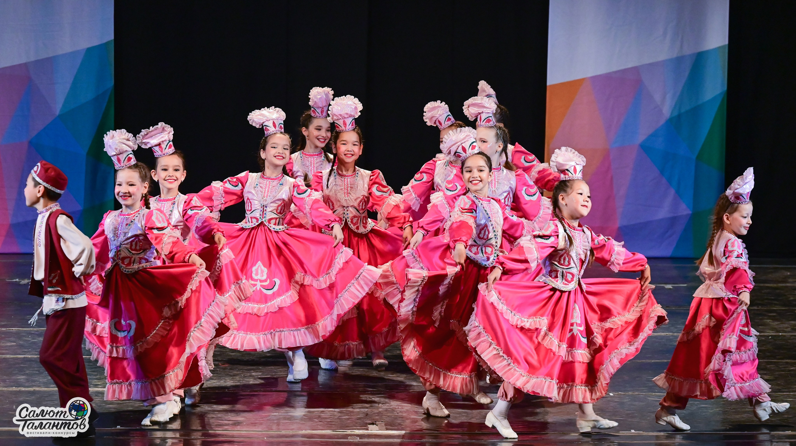 13.06.2025 «Салют Талантов» 41-й Международный фестиваль-конкурс «МОСКВА ВЕРИТ ТАЛАНТАМ» г. Москва. Медиастудия Фото Концепт