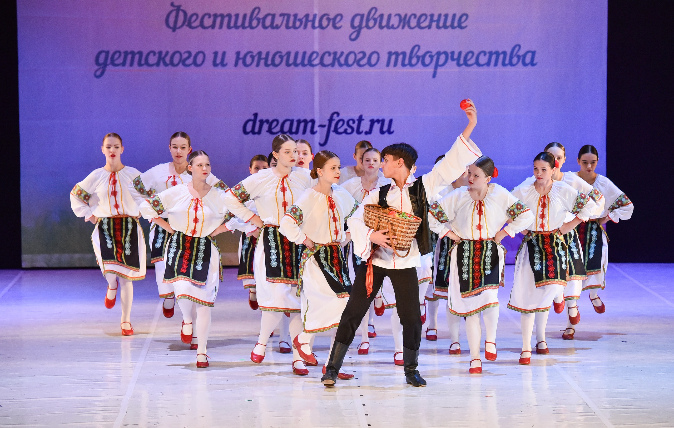 30.11.2024 Фестивальное движение «Шаг к мечте» Москва. Медиастудия Фото Концепт