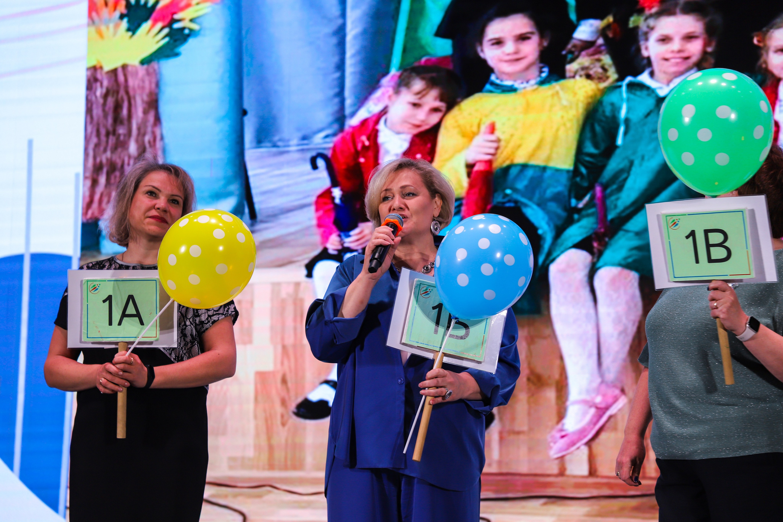 Последние звонки в школе. K-pop (и не только) фотограф в Москве Светлана Полякова