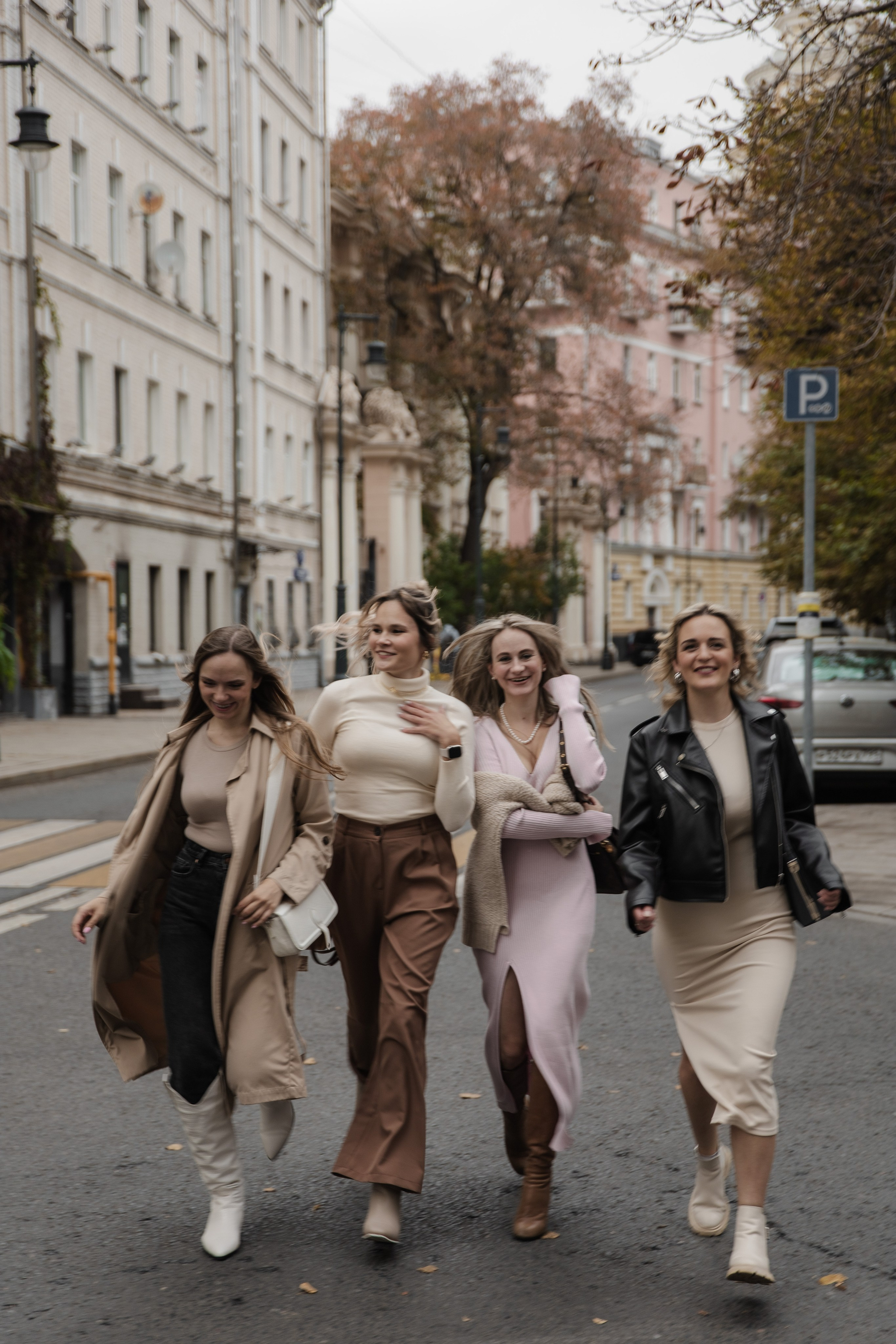 Girls in city. Женский и свадебный фотограф Москва Елизавета Перова