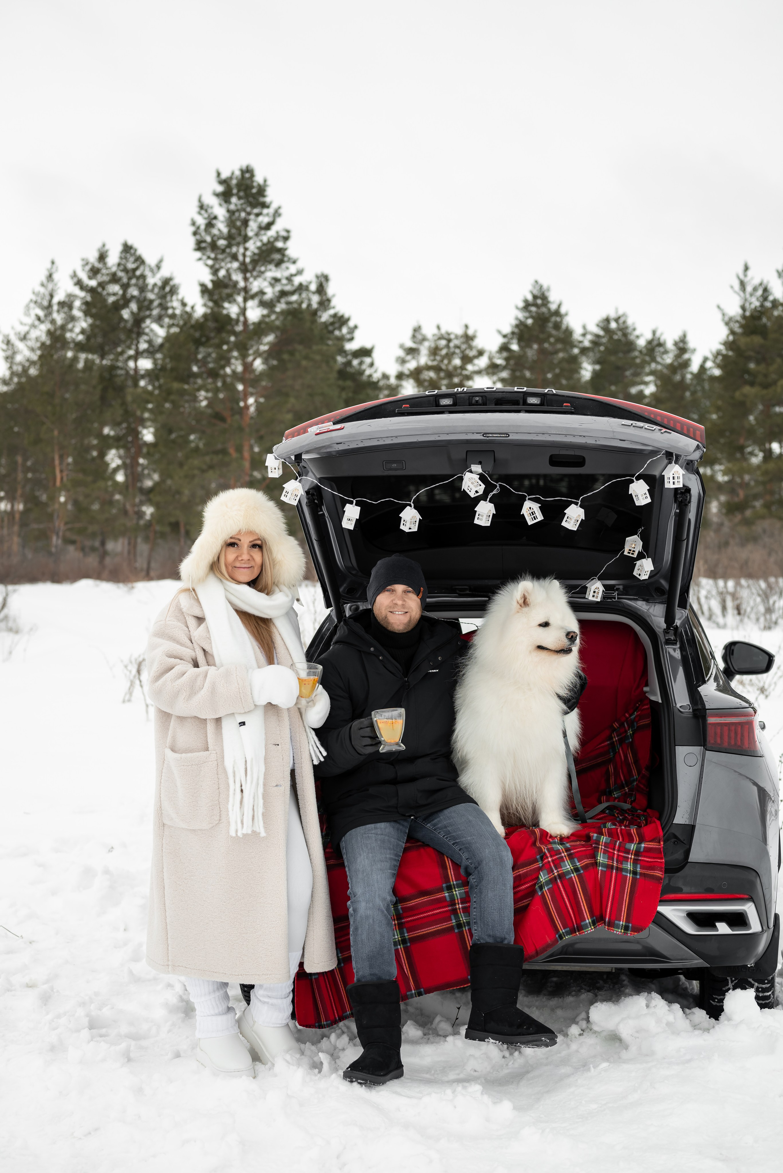 Фотопроект с Платоном и машиной на улице. Фотограф в городе Салават