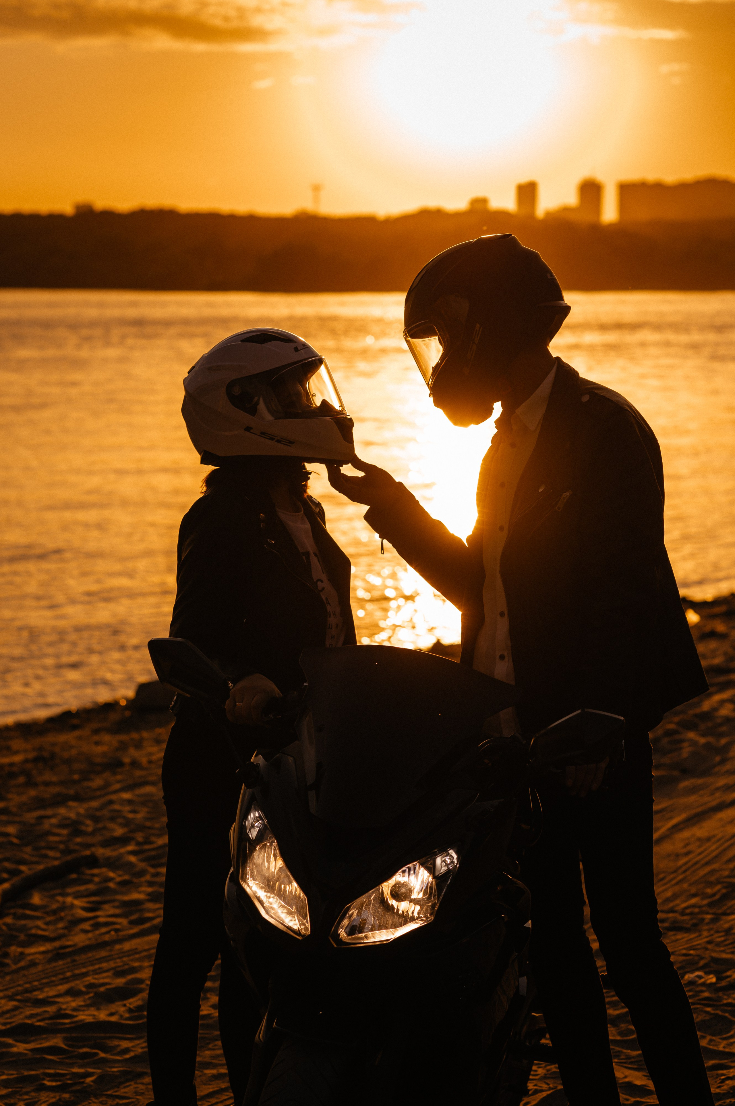 С мотоциклом. Главная