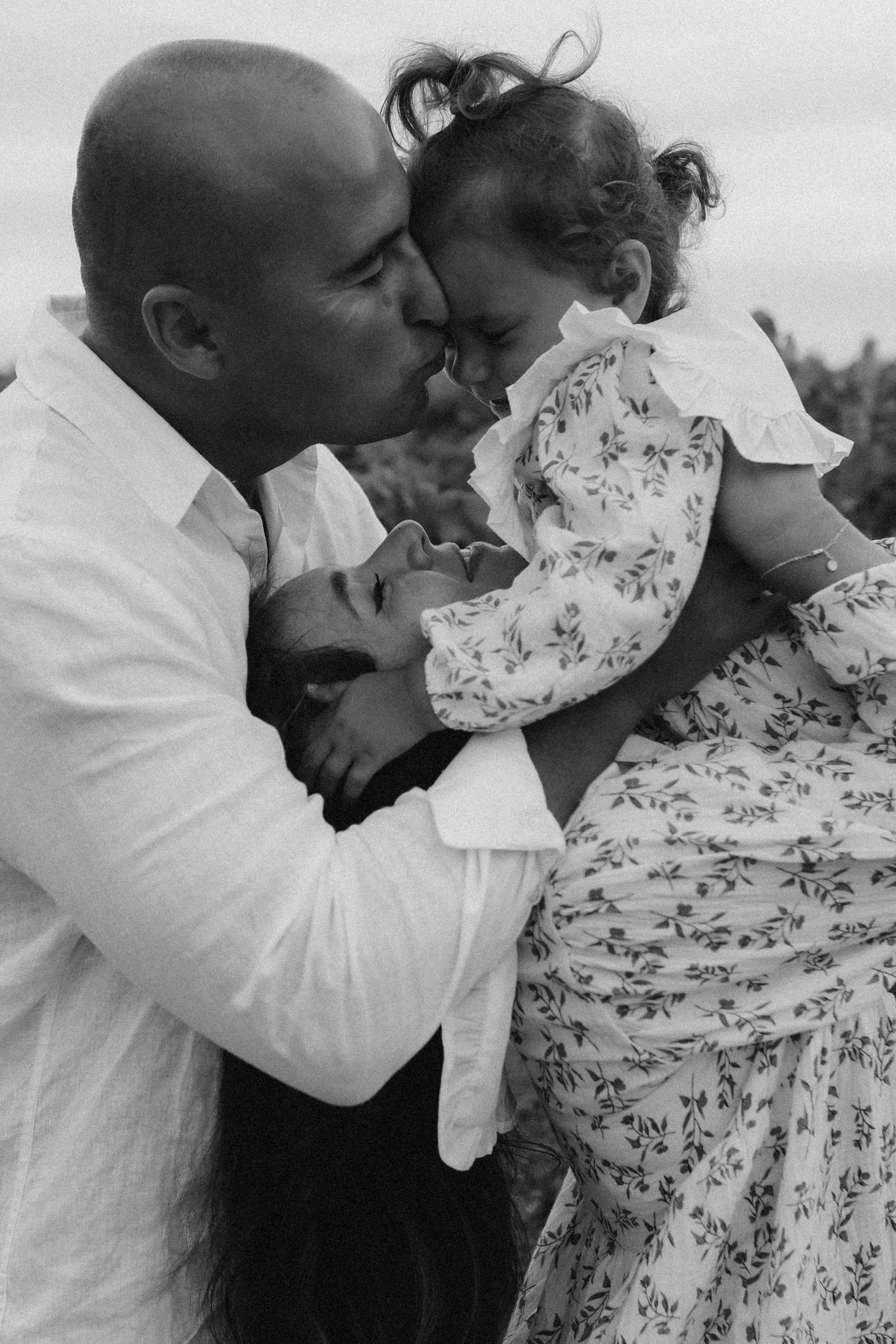 Пойдем, словлю тебе кузнечика. Свадебный и портретный фотограф. Видеограф на Свадьбу. Севастополь, Ялта, Симферополь, Крым