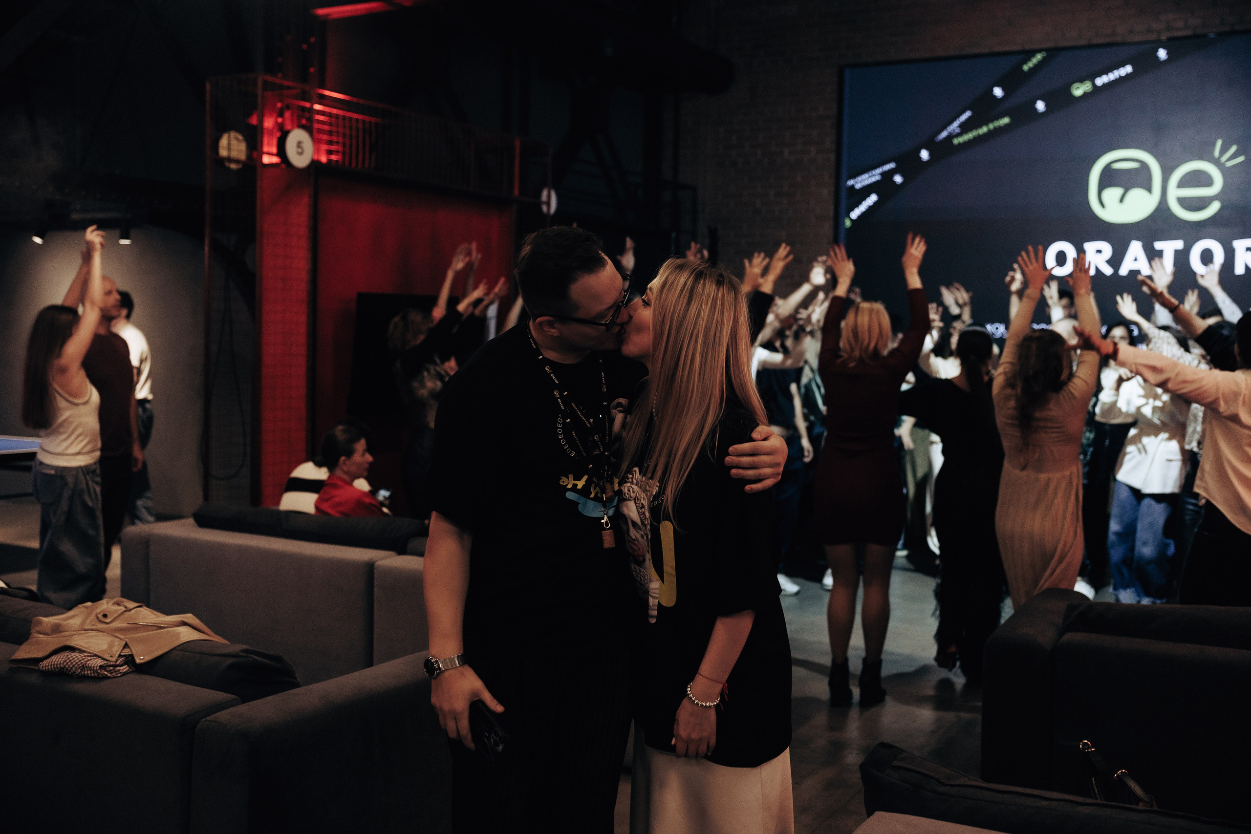 Репортажная съёмка на дне рождения школы ораторского мастерства «ОЕ Оратор». Профессиональный фотограф в Санкт-Петербурге Александр Волосенцев