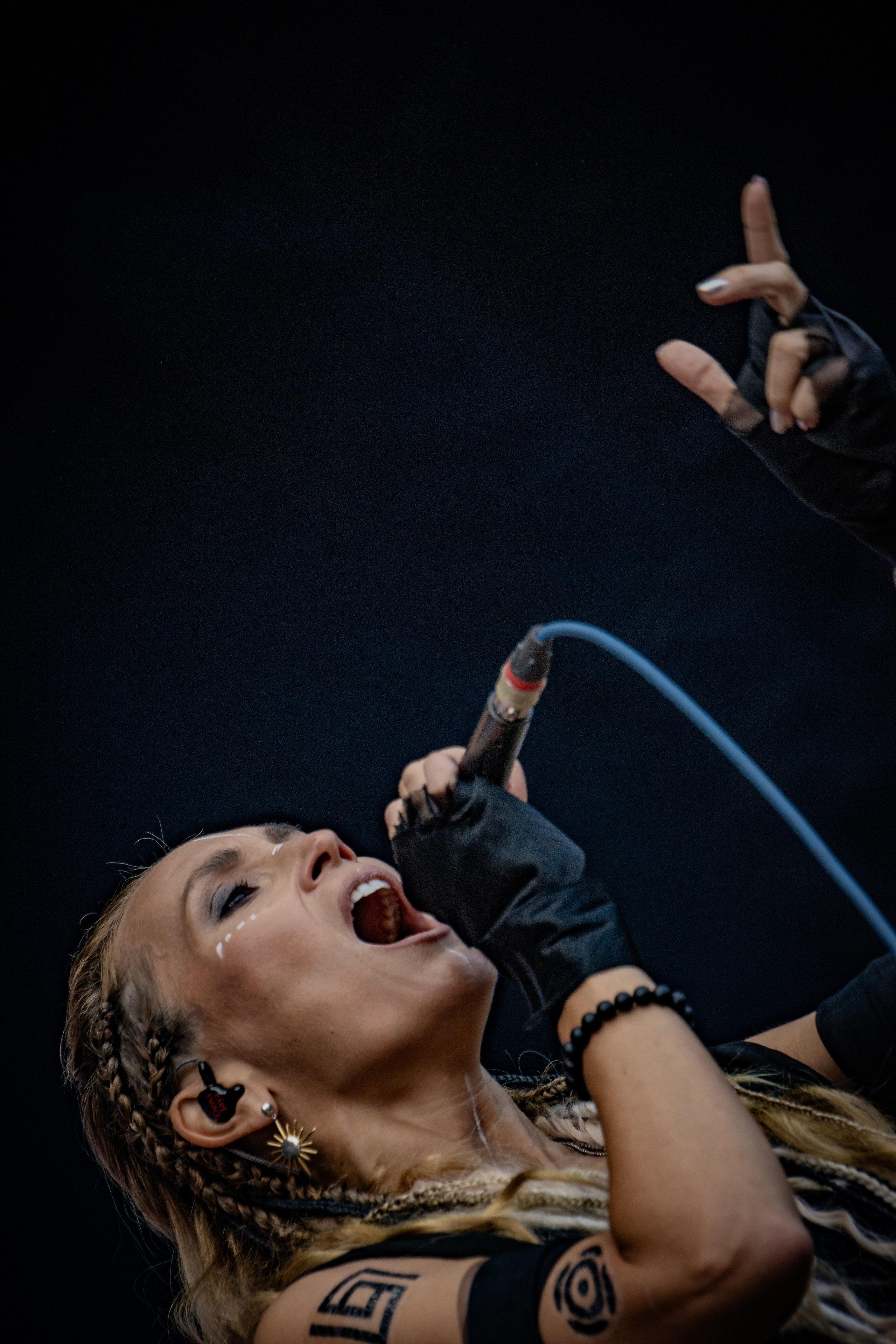 ROCK MUSIC. NE Cinema — backstage and reportage photography in cinema, music, Automotive and sport