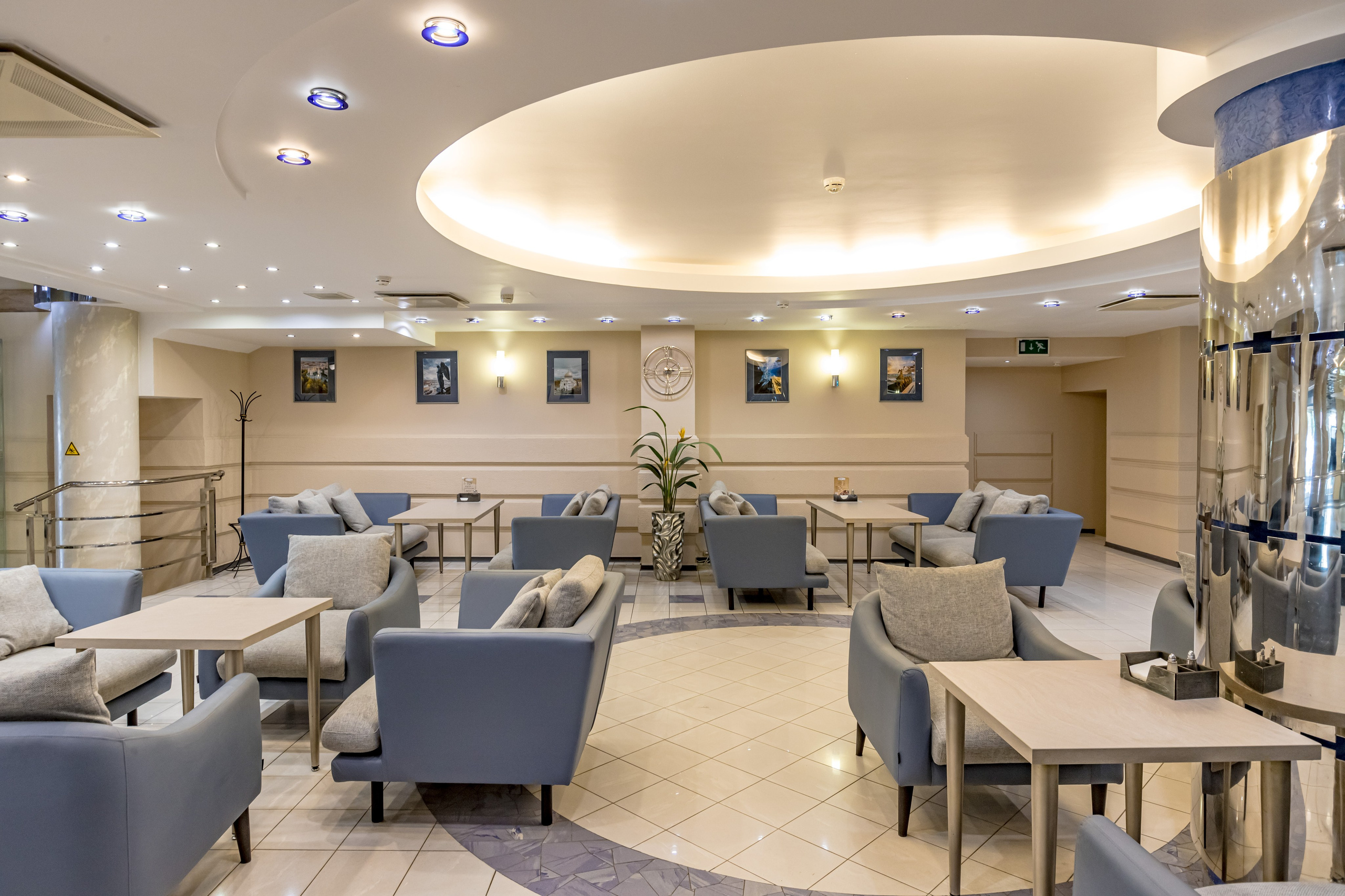 Лобби отеля «Нептун». Фотограф Махлаева Виктория/Санкт-Петербург