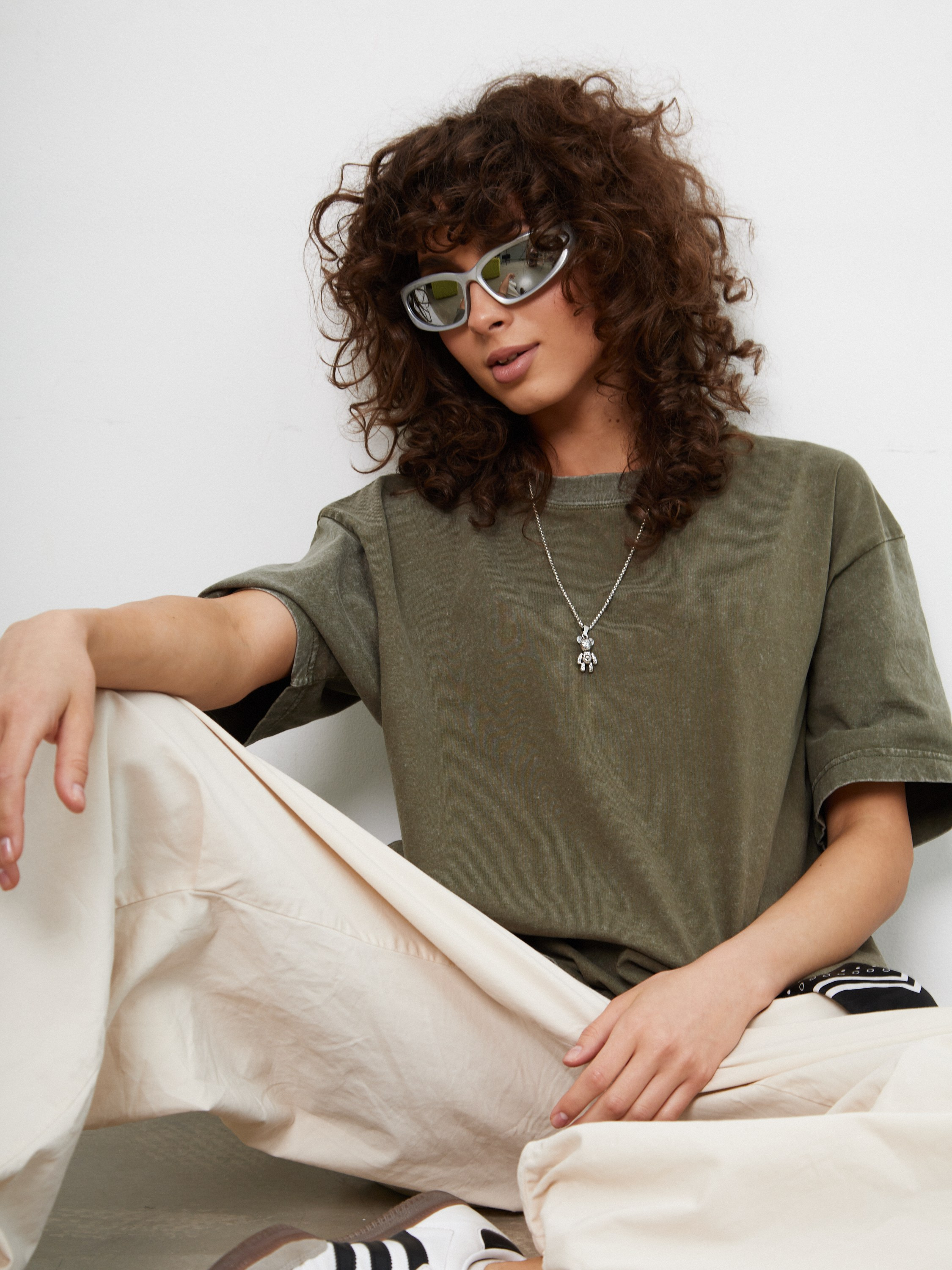 Фотосъемка футболок тай дай Екатеринбург Wildberries ВБ Ozon Озон фотосессия одежды Екб заказать цена фотосъемка товара WB варенки Екб. Фотограф Екатеринбург Анастасия Жерновская | Маркетплейсы и нейрофото