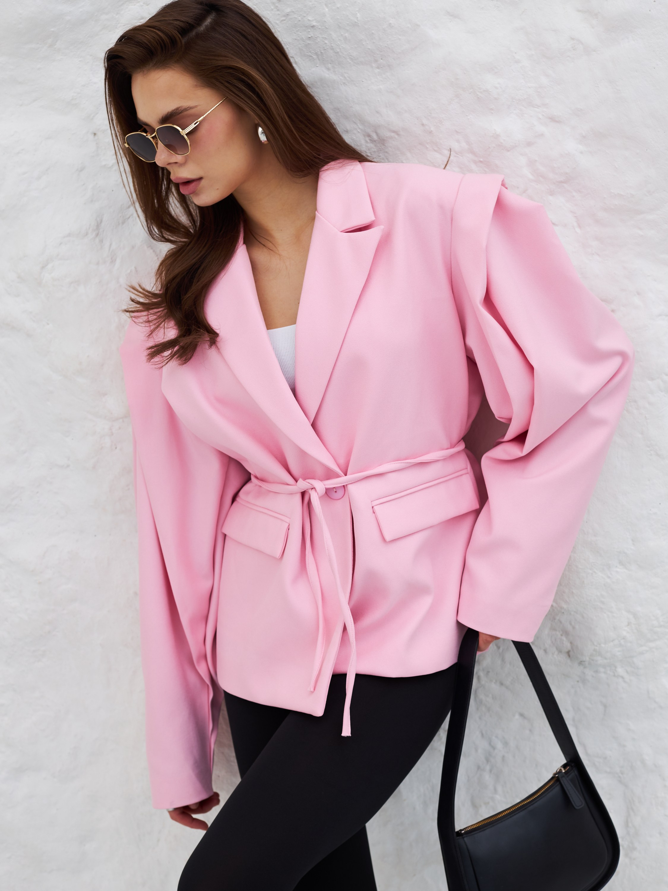 Фотосъемка костюмов брюк Екатеринбург для Wildberries ВБ Ozon Озон фотосессия одежды Екб заказать цена товара для маркетплейс пиджаки. Фотограф Екатеринбург Анастасия Жерновская | Маркетплейсы и нейрофото