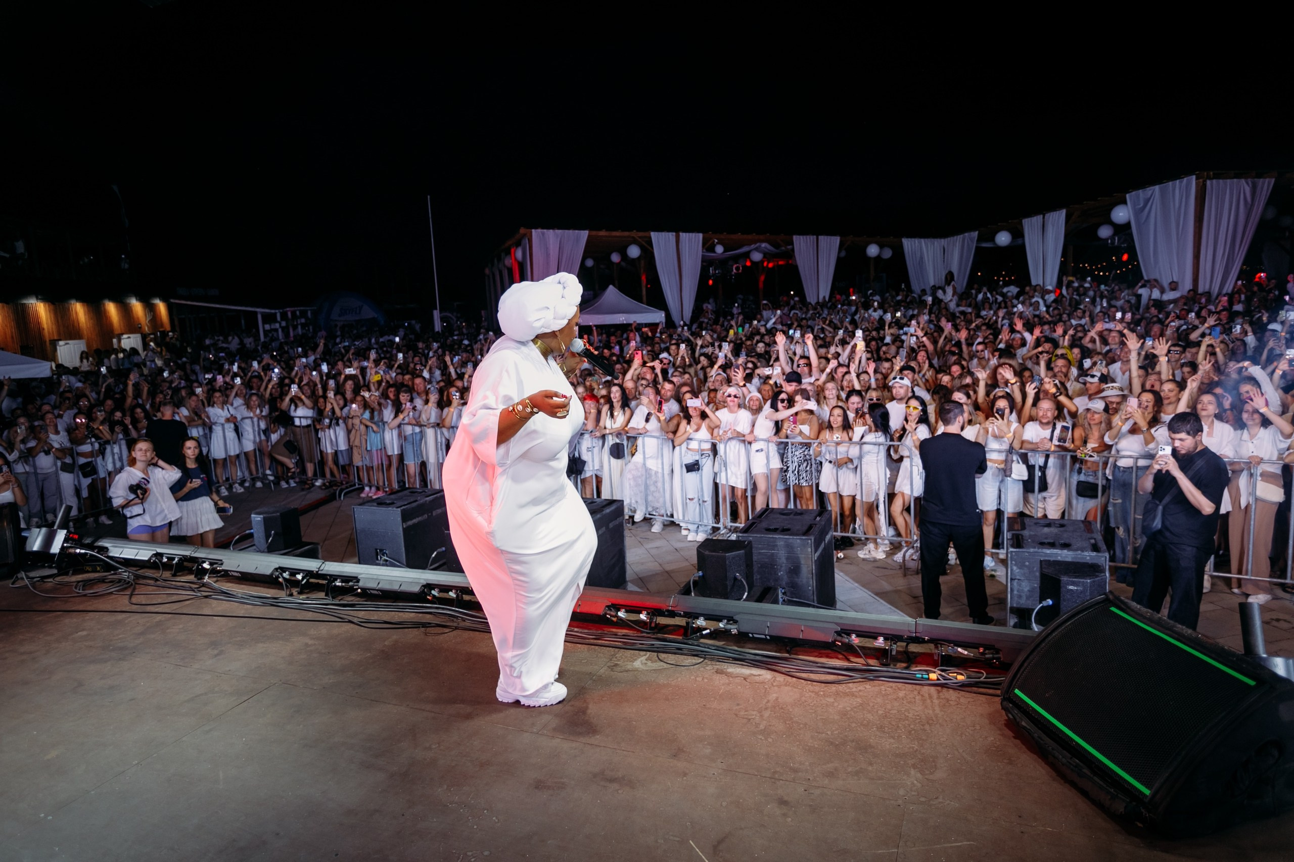 White Party @ Бархат парк. Репортажный фотограф Максим Полянский. Москва, Санкт-Петербург, Красноярск