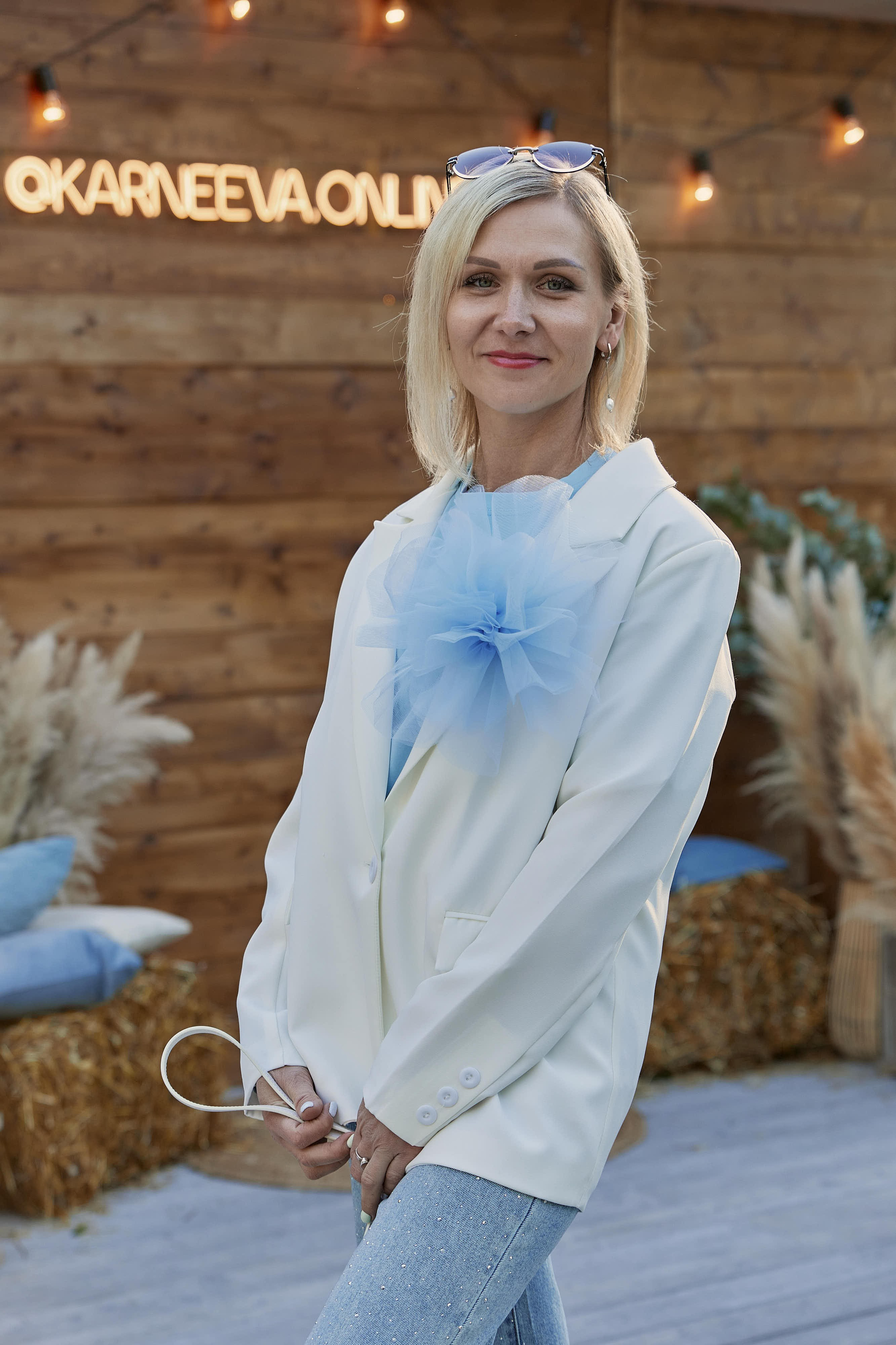 Выпускной Karneeva.online 2024. Репортажный и семейный фотограф Ухова Наталья в Москве